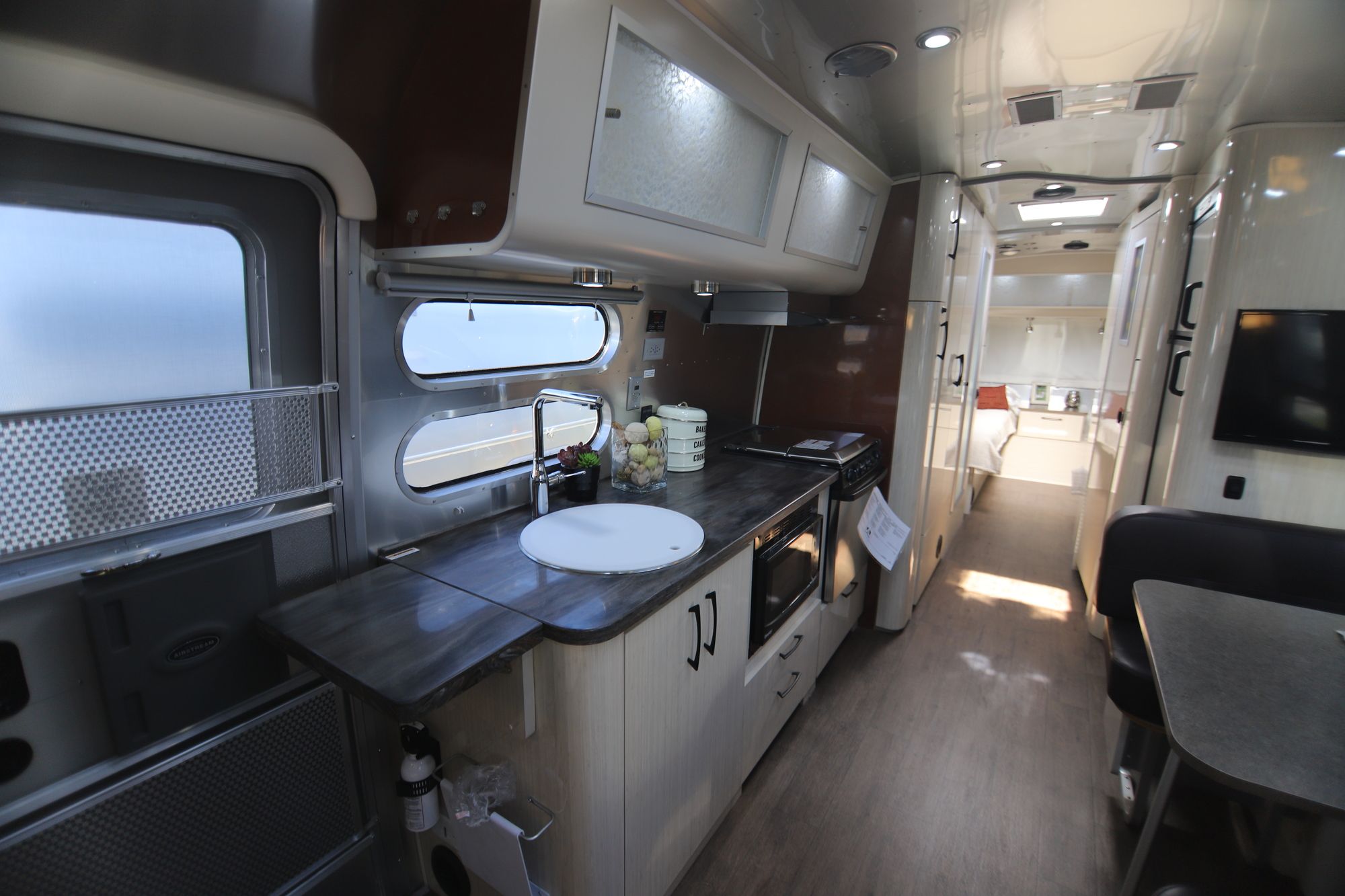 New 2019 Airstream Intl Serenity 30RB Travel Trailer  For Sale