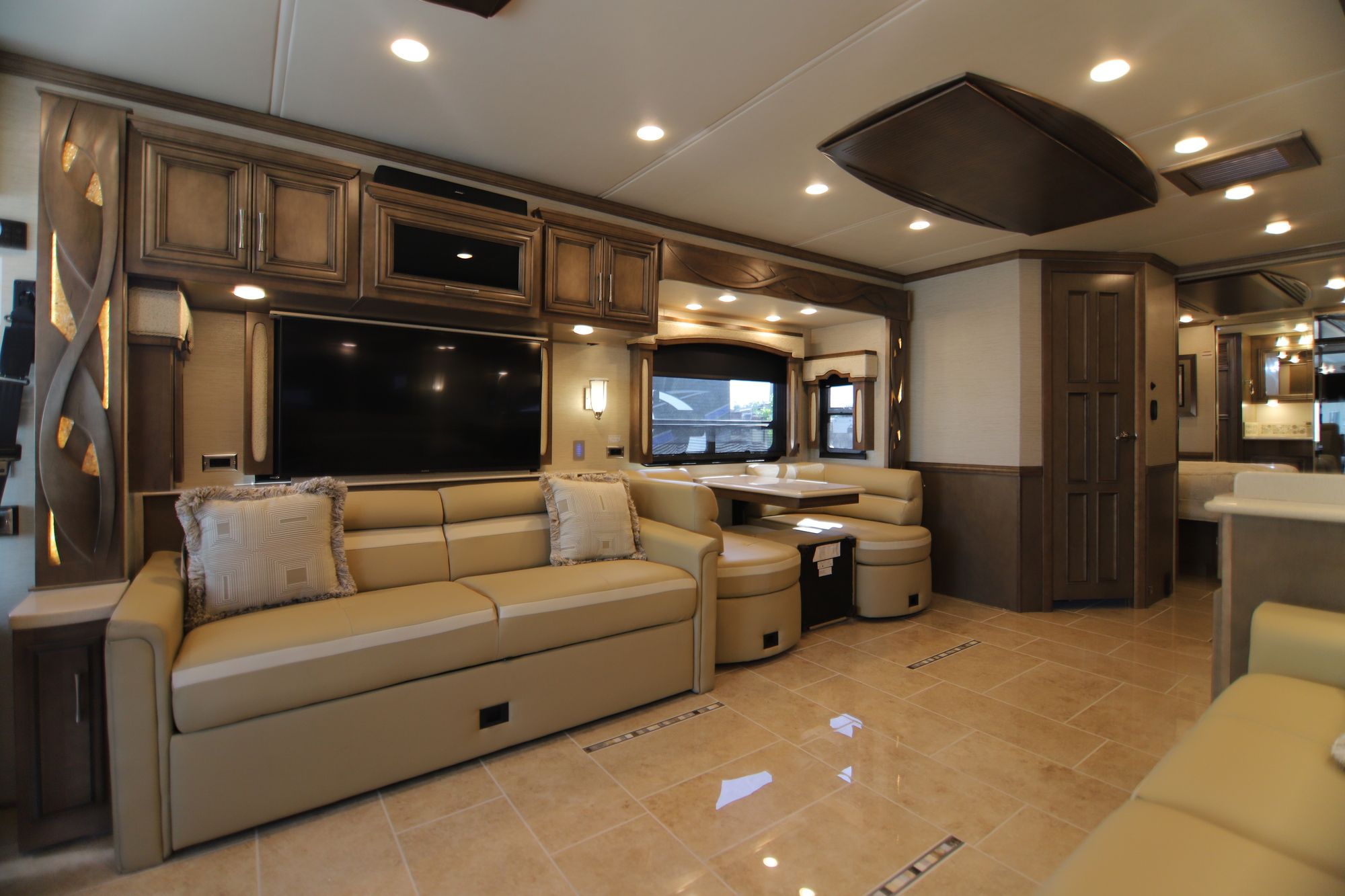 New 2019 Newmar Ventana 4002 Class A  For Sale