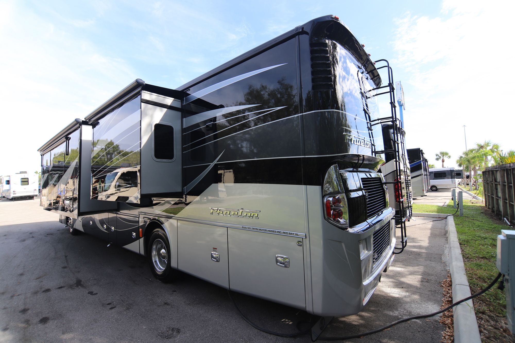 New 2019 Tiffin Motor Homes Phaeton 40 QBH Class A  For Sale