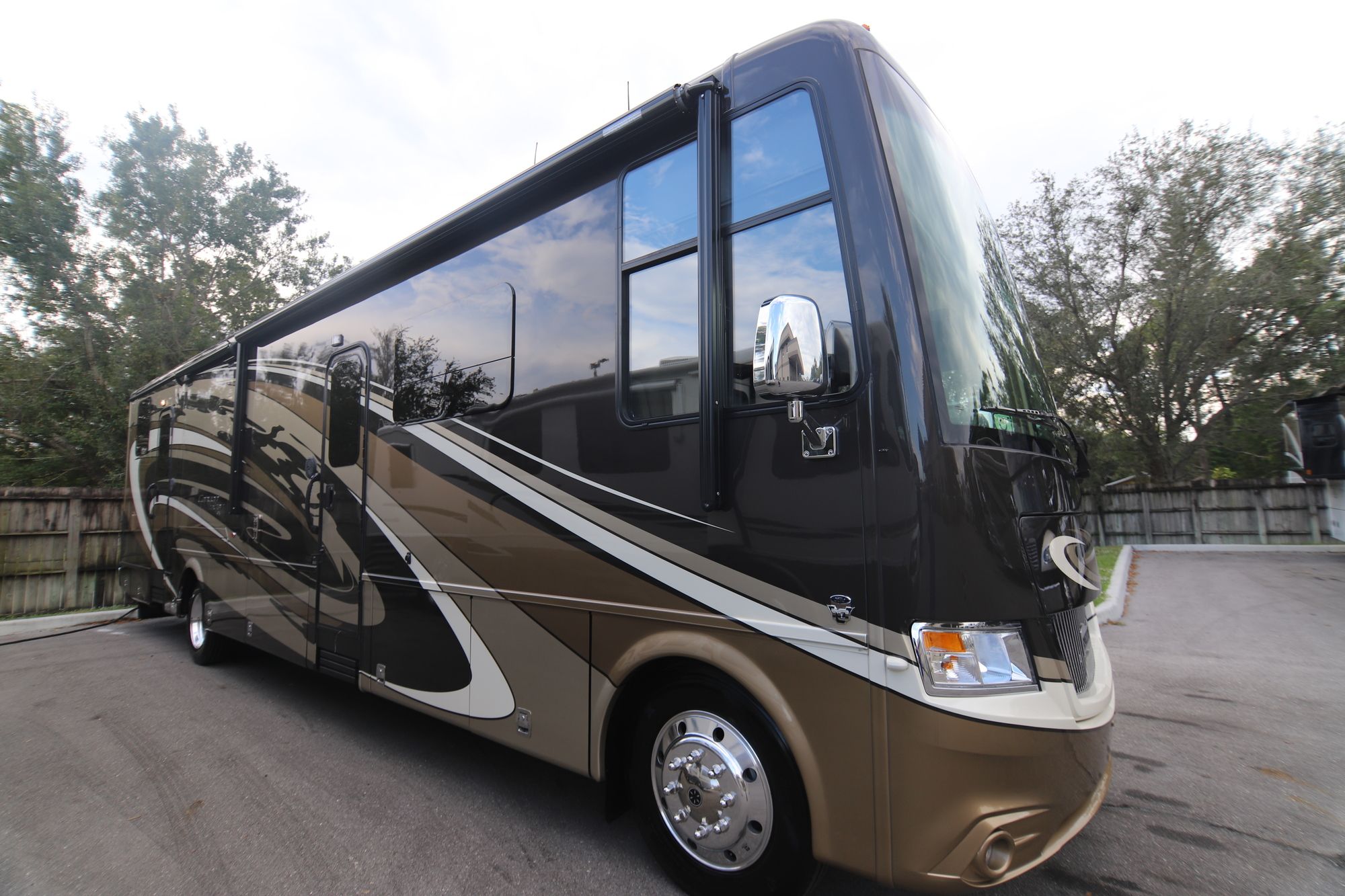 New 2019 Newmar Canyon Star 3927 Class A  For Sale