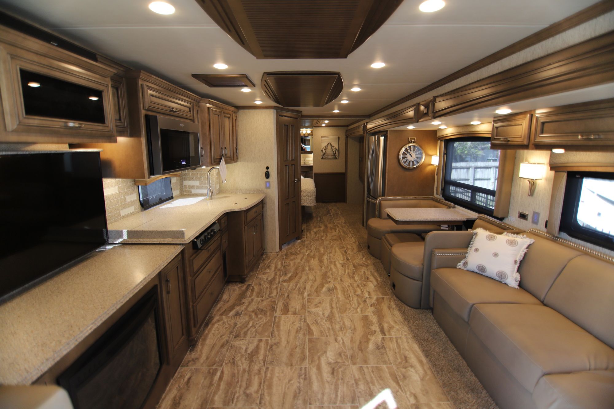 New 2019 Newmar Ventana Le 3709 Class A  For Sale