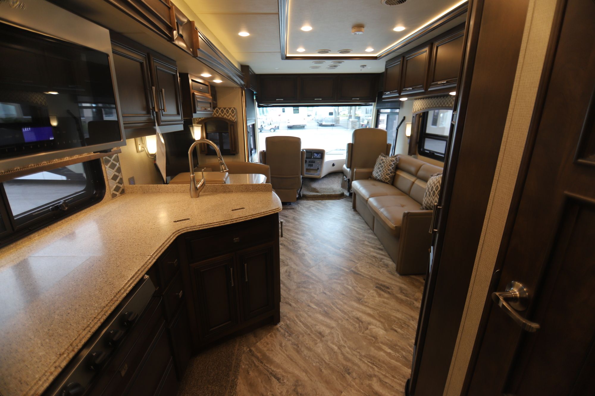 New 2019 Newmar Canyon Star 3927 Class A  For Sale