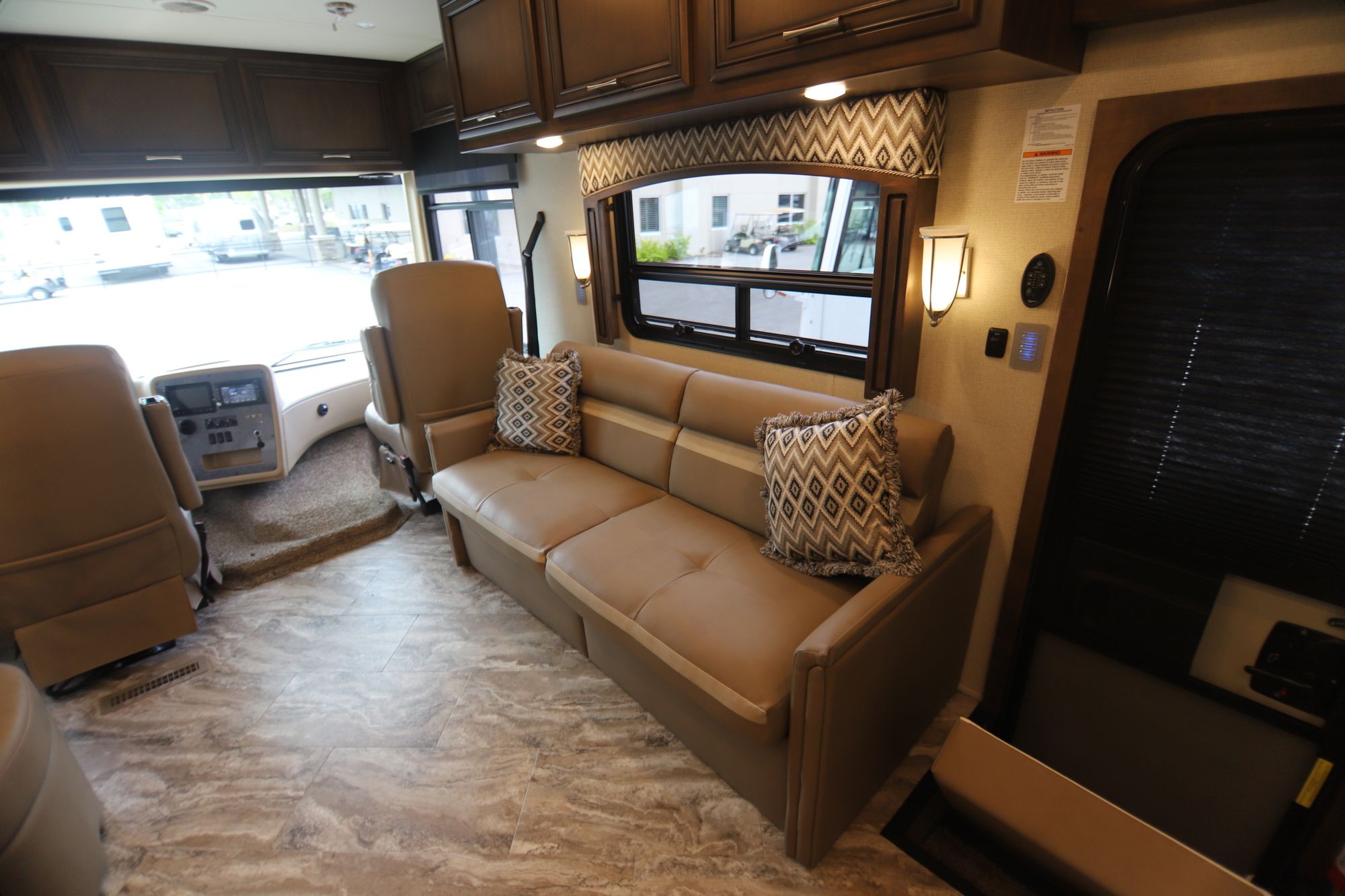 New 2019 Newmar Canyon Star 3927 Class A  For Sale