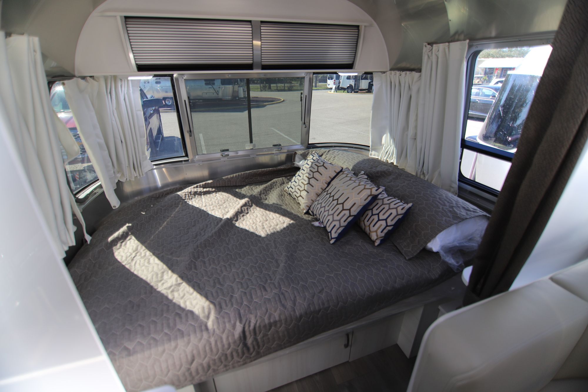 New 2019 Airstream Sport 22FB Travel Trailer  For Sale