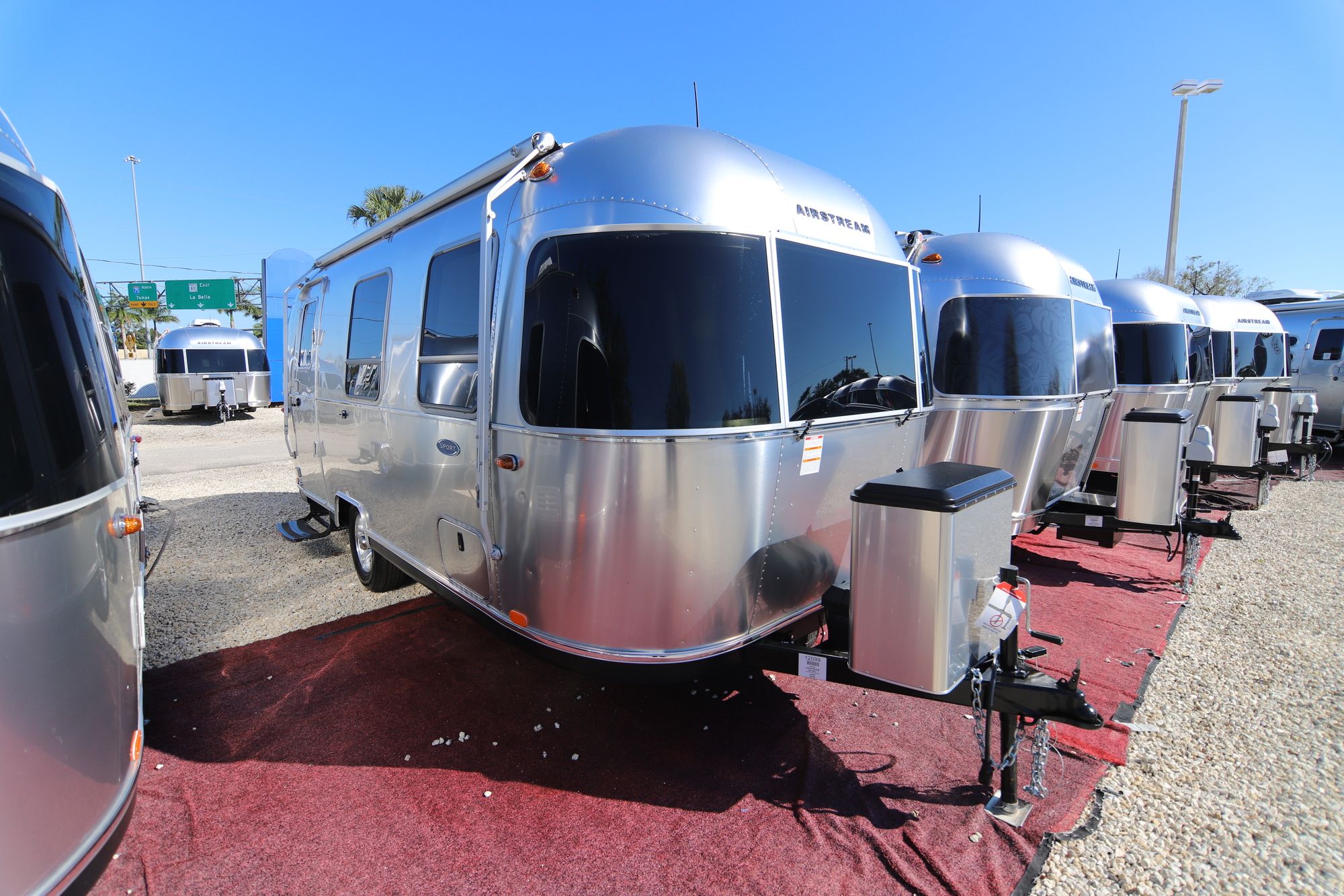 New 2019 Airstream Sport 22FB Travel Trailer  For Sale