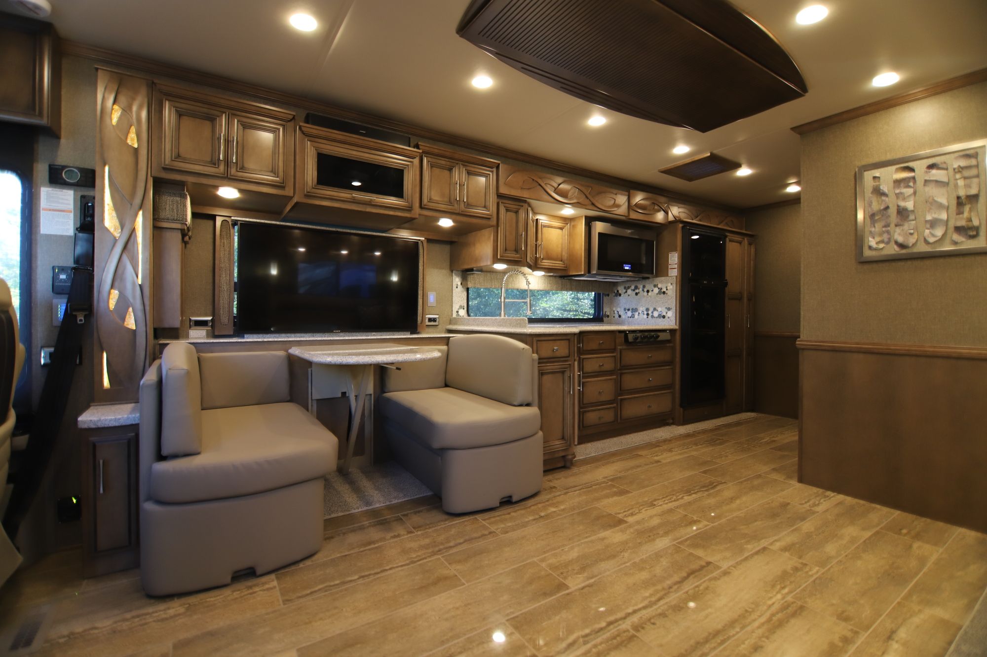 New 2019 Newmar Ventana 3412 Class A  For Sale