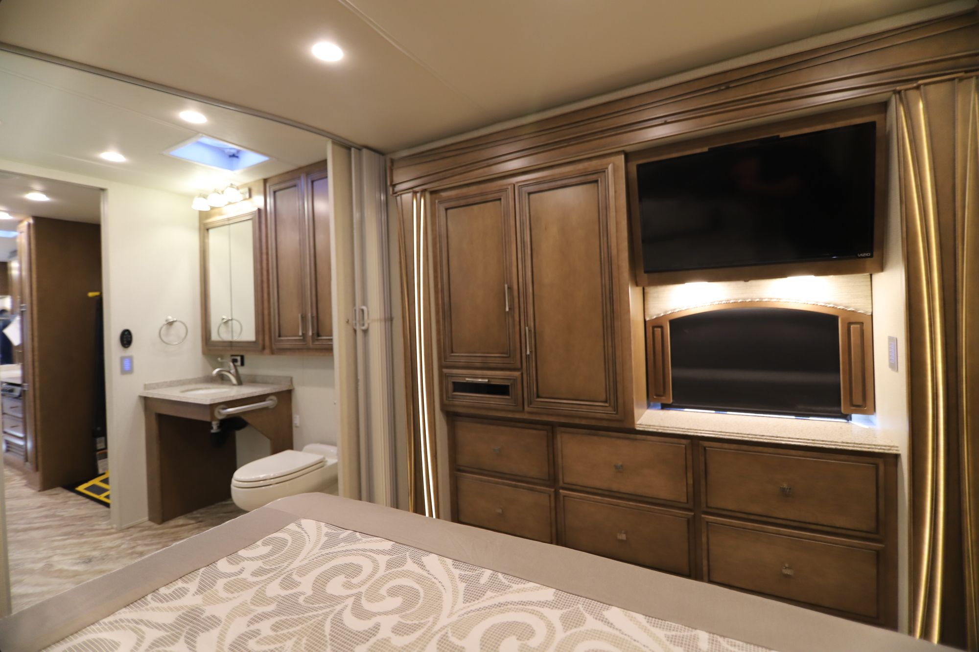 New 2019 Newmar Canyon Star 3911 Class A  For Sale