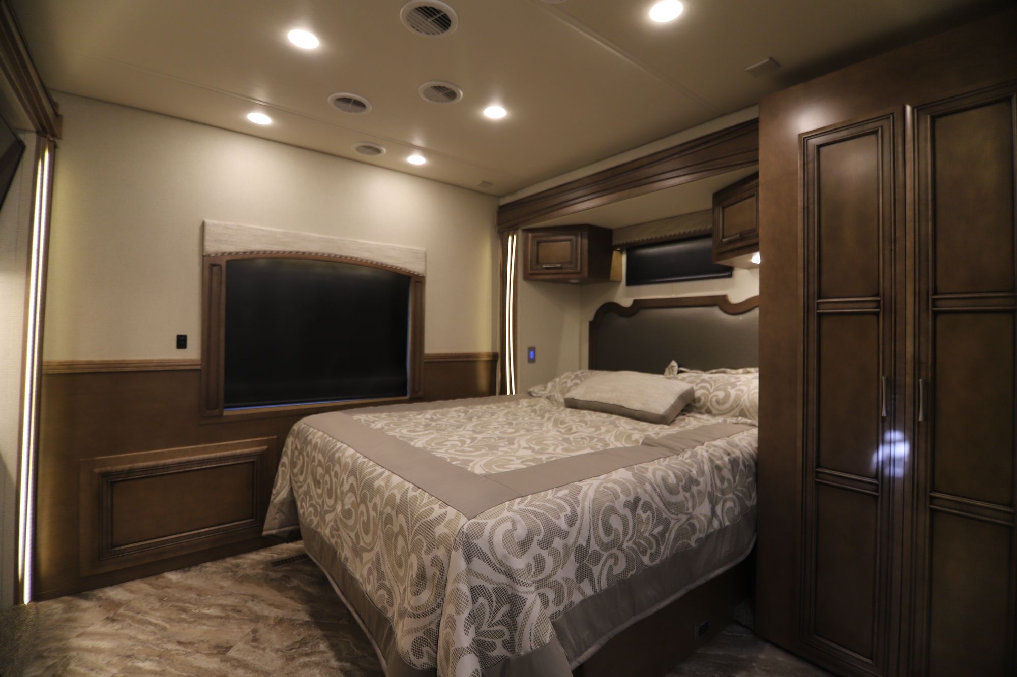 New 2019 Newmar Canyon Star 3911 Class A  For Sale