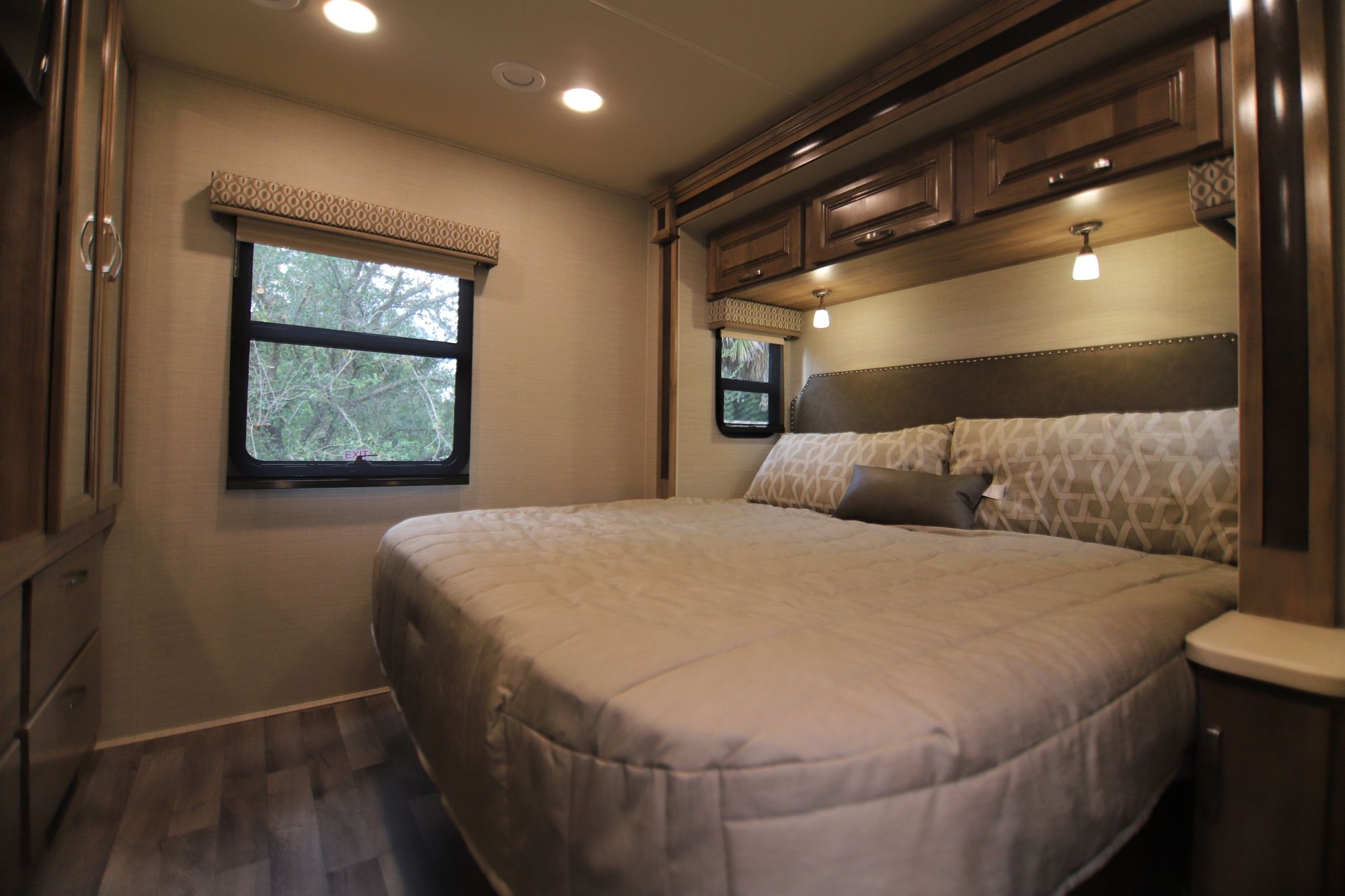 New 2019 Jayco Precept 31UL Class A  For Sale