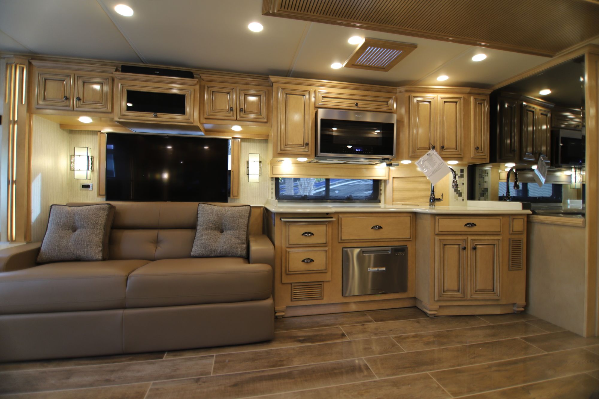 New 2019 Newmar Dutch Star 4369 Class A  For Sale