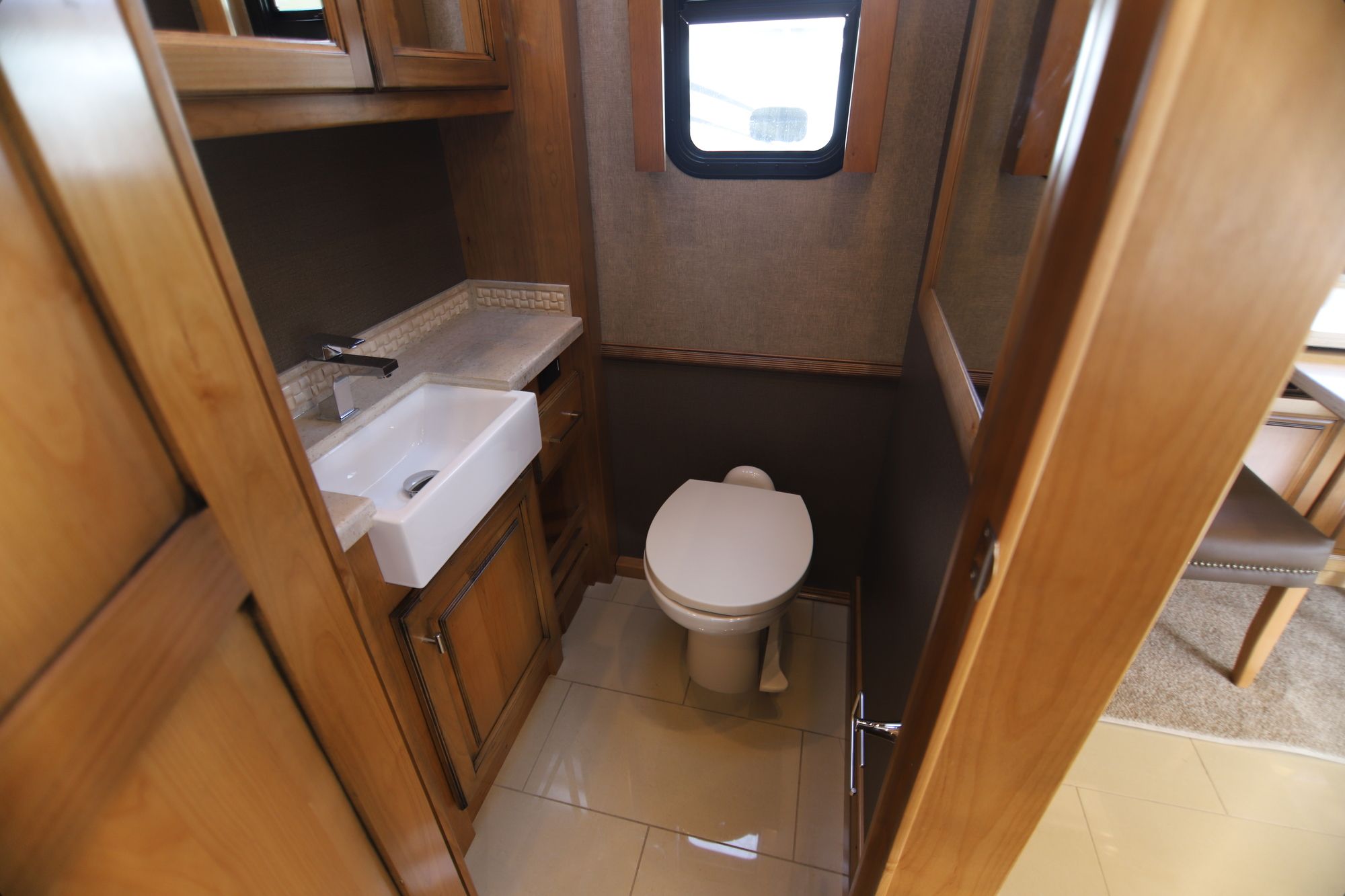 New 2019 Tiffin Motor Homes Allegro Red 37BA Class A  For Sale