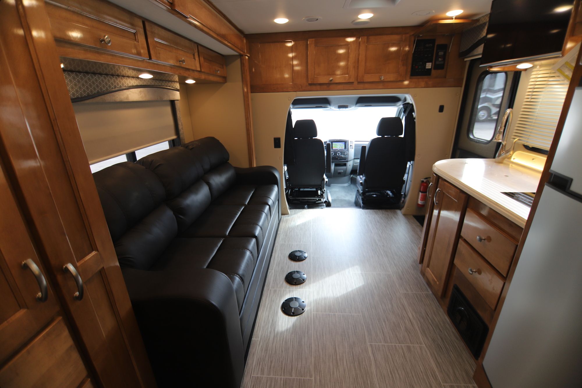 New 2019 Renegade Rv Vienna 25VUCB Class C  For Sale