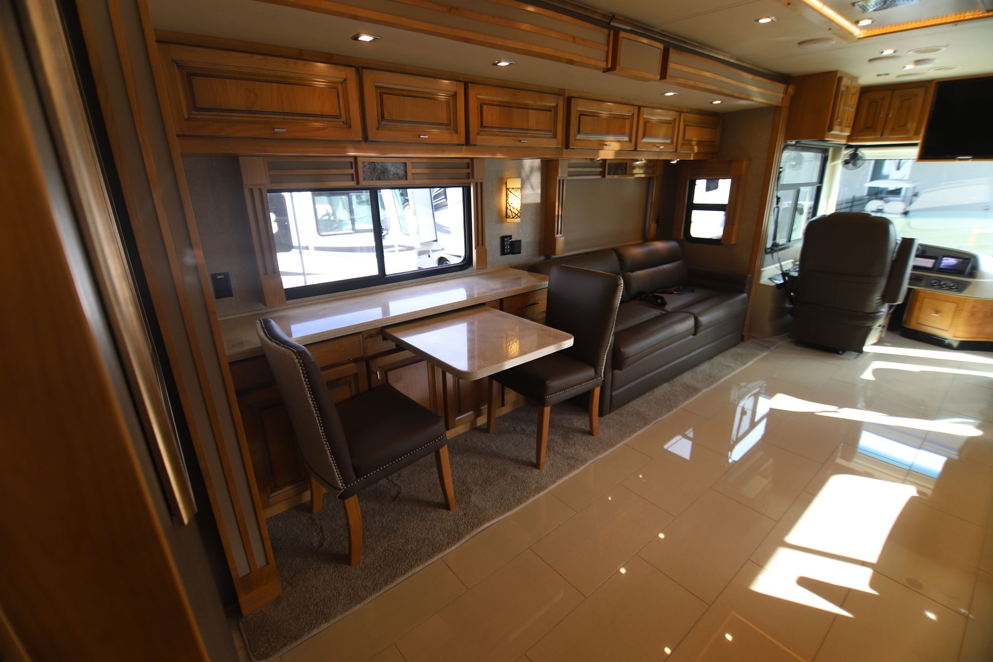 New 2019 Tiffin Motor Homes Allegro Red 37BA Class A  For Sale