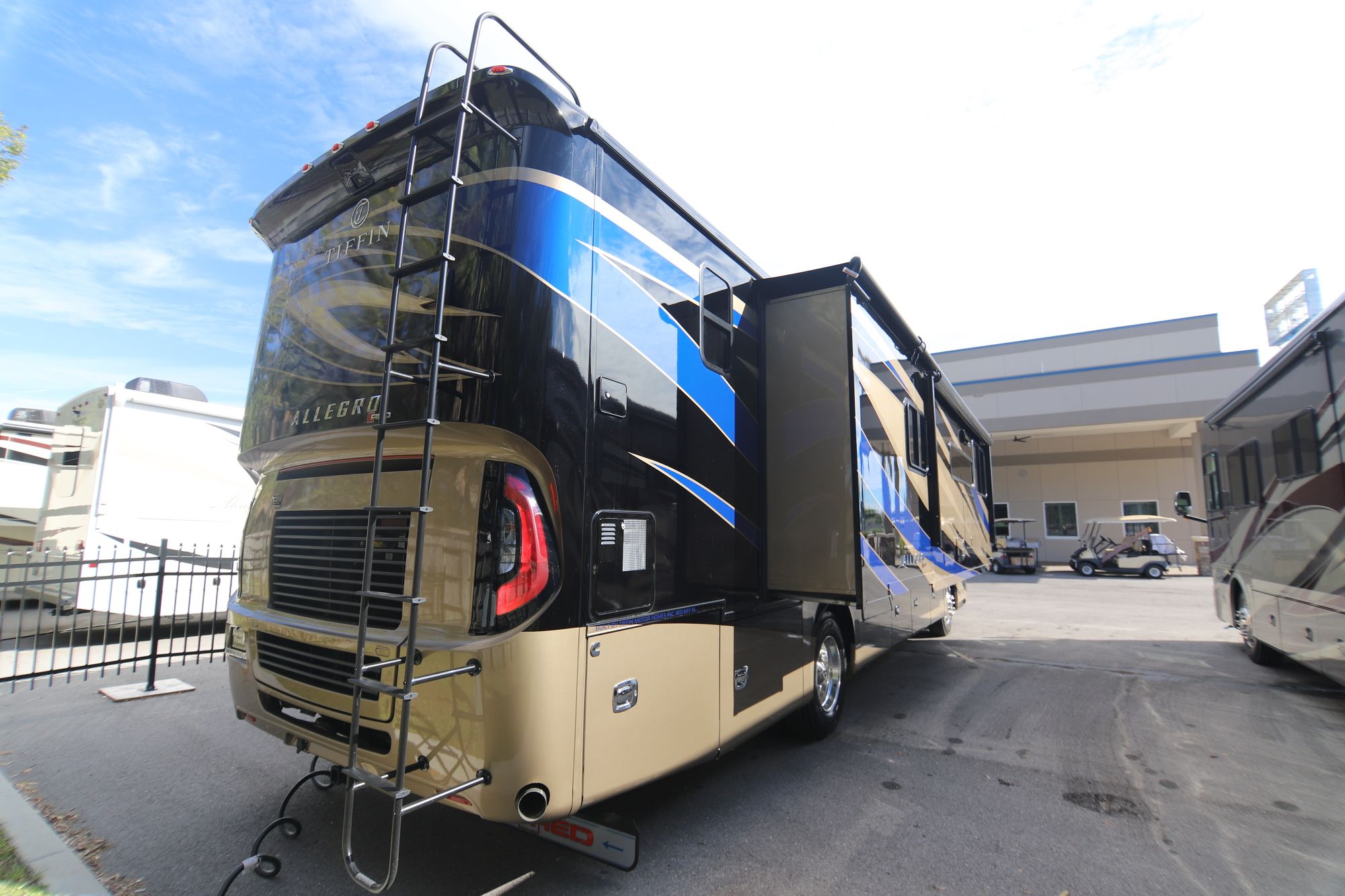 New 2019 Tiffin Motor Homes Allegro Red 37BA Class A  For Sale