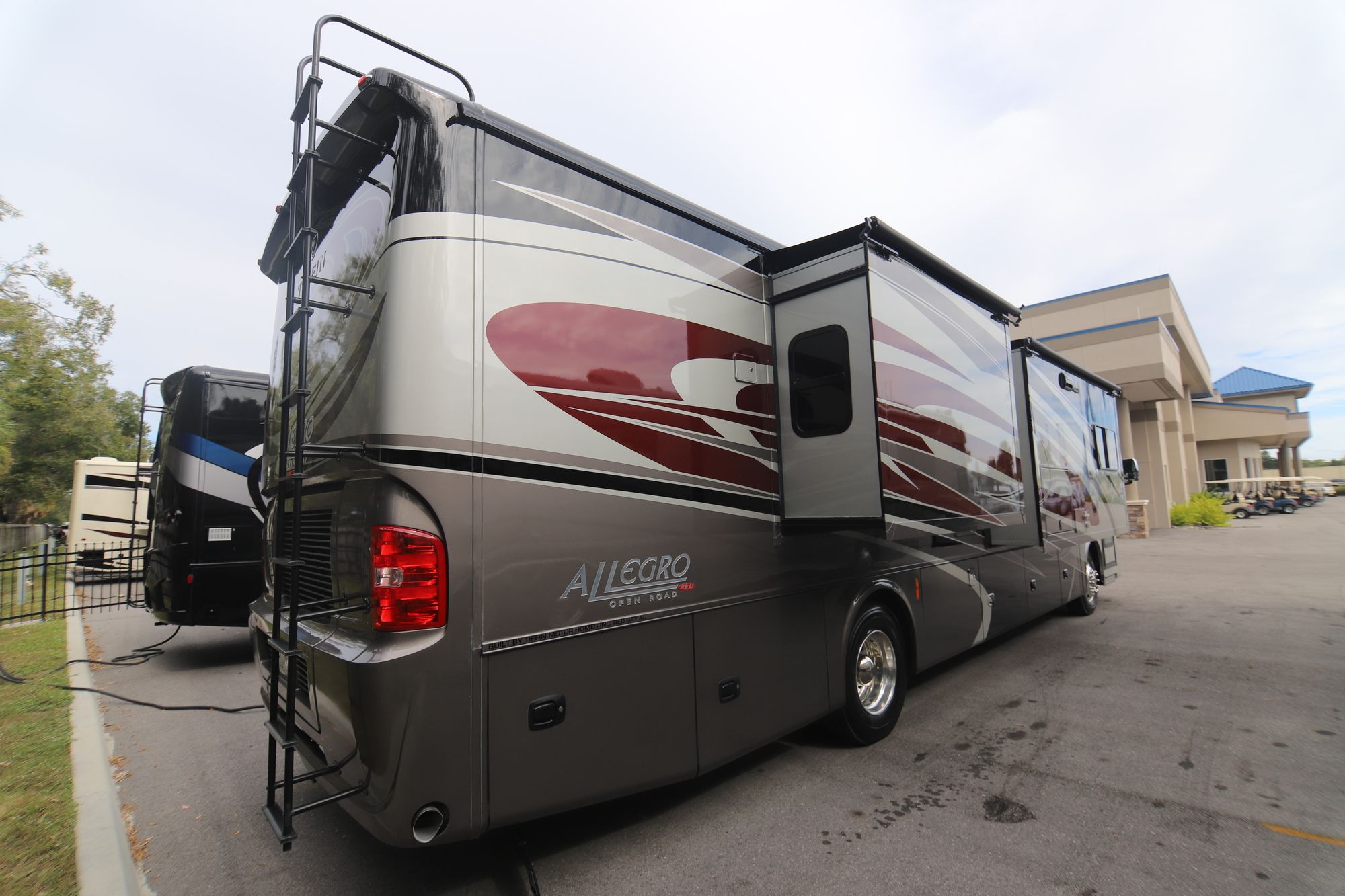 Used 2016 Tiffin Motor Homes Allegro Red 38QRA Class A  For Sale