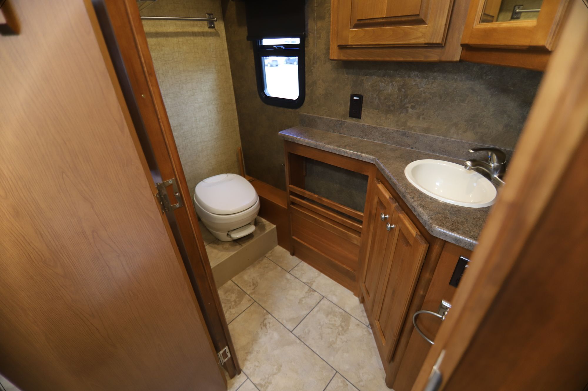 Used 2015 Tiffin Motor Homes Allegro 31SA Class A  For Sale