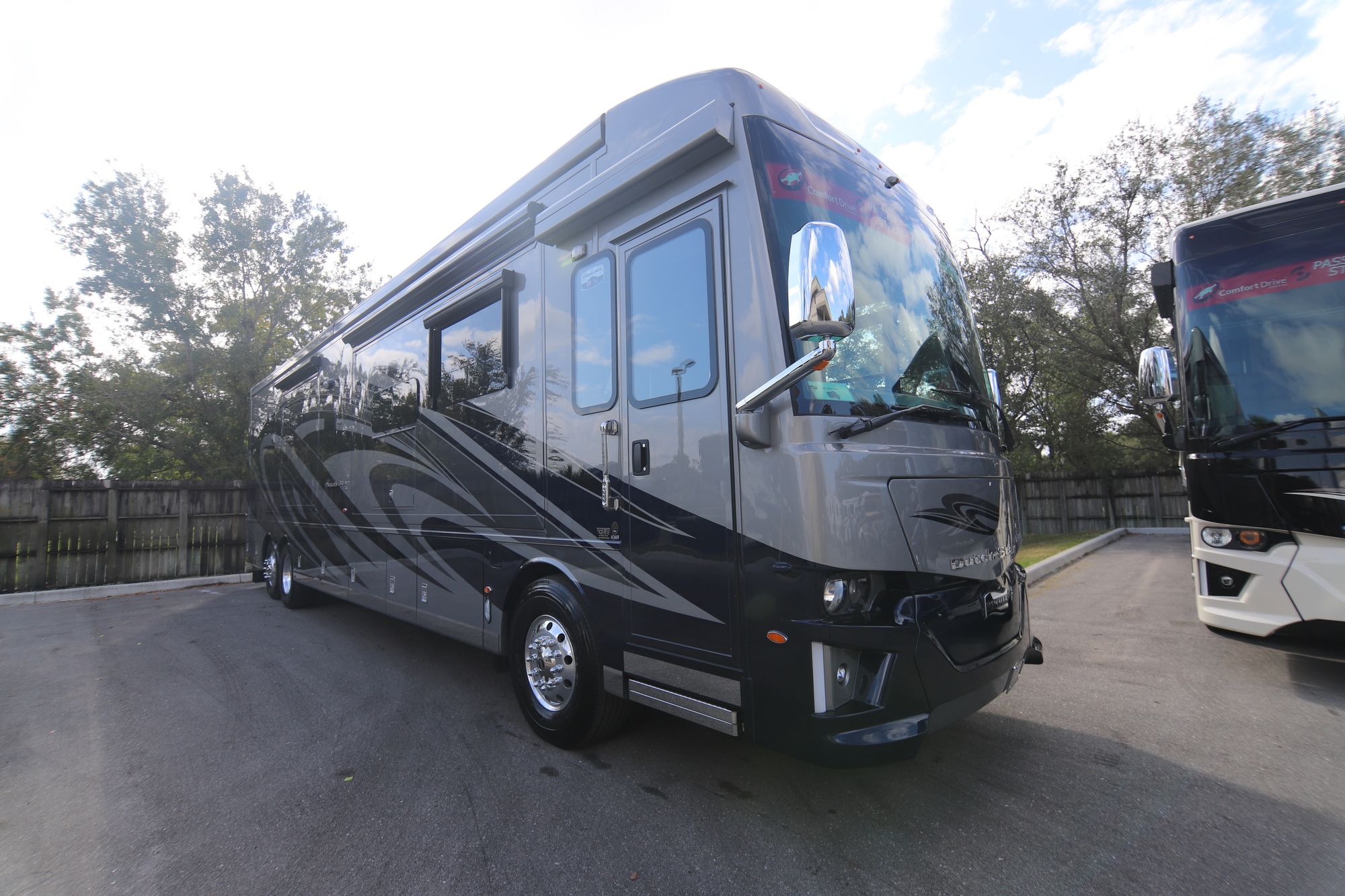 New 2019 Newmar Dutch Star 4369 Class A  For Sale