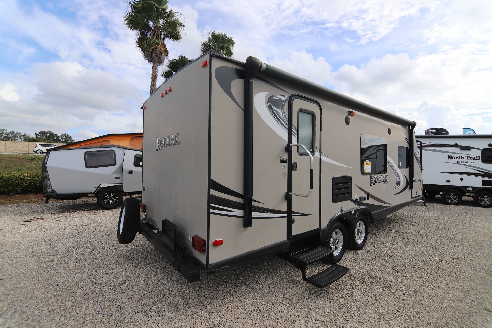 Used 2012 Dutchmen Kodiak 241RBSL Travel Trailer  For Sale