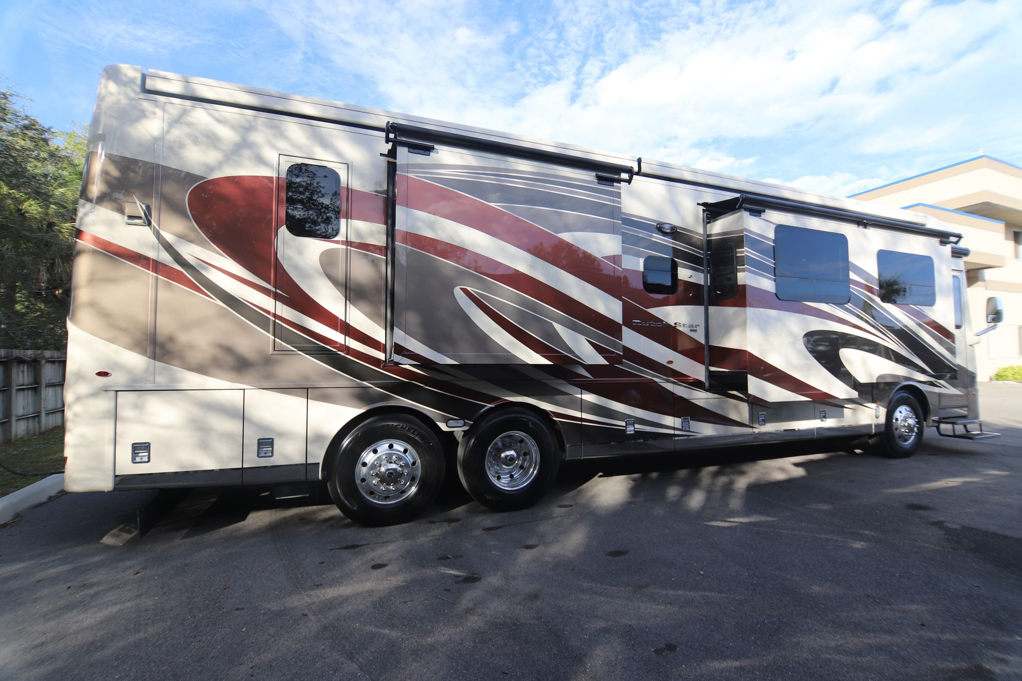 New 2019 Newmar Dutch Star 4002 Class A  For Sale