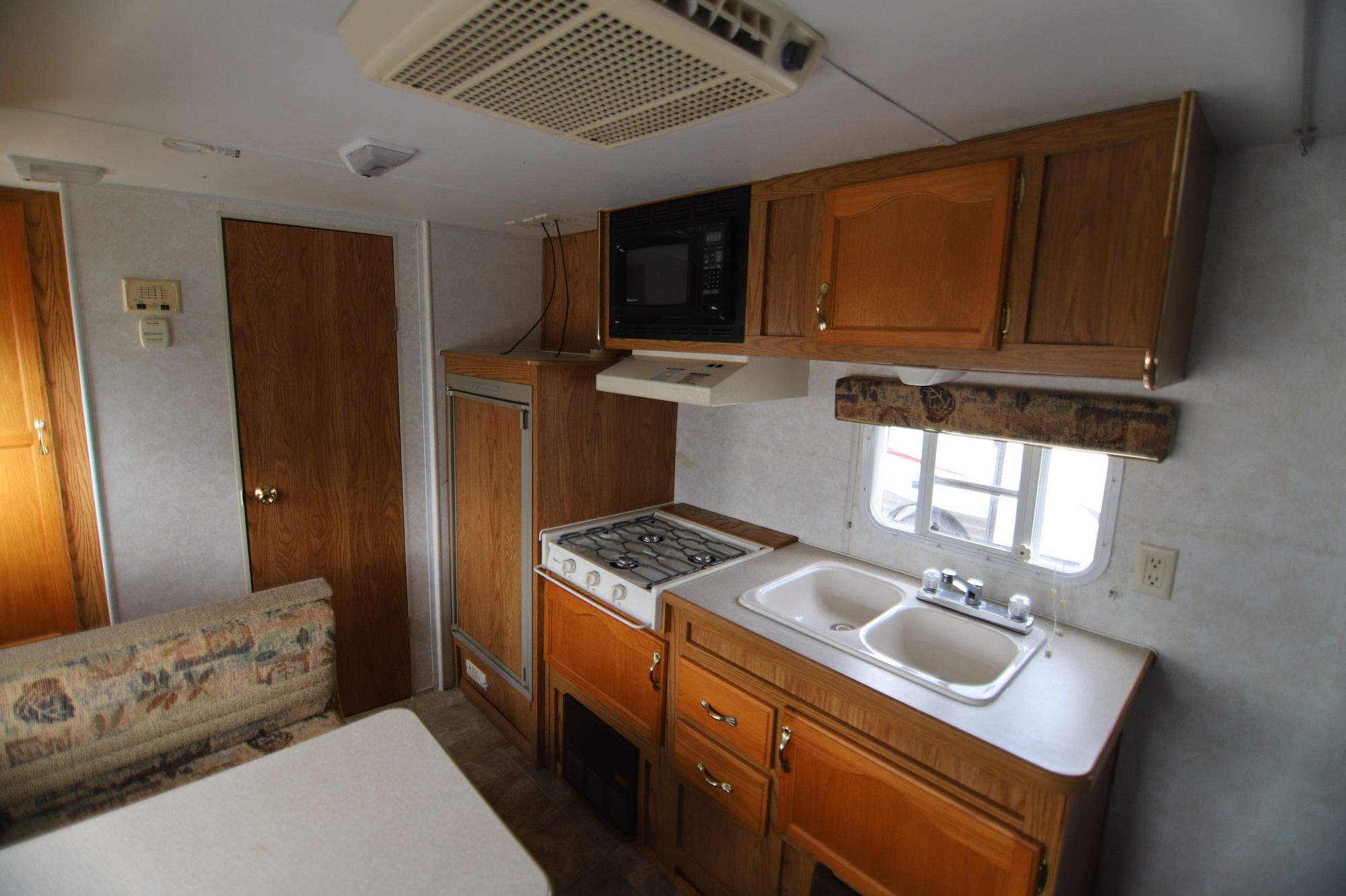 Used 2003 Gulfstream Ameri-Lite 21MB Travel Trailer  For Sale