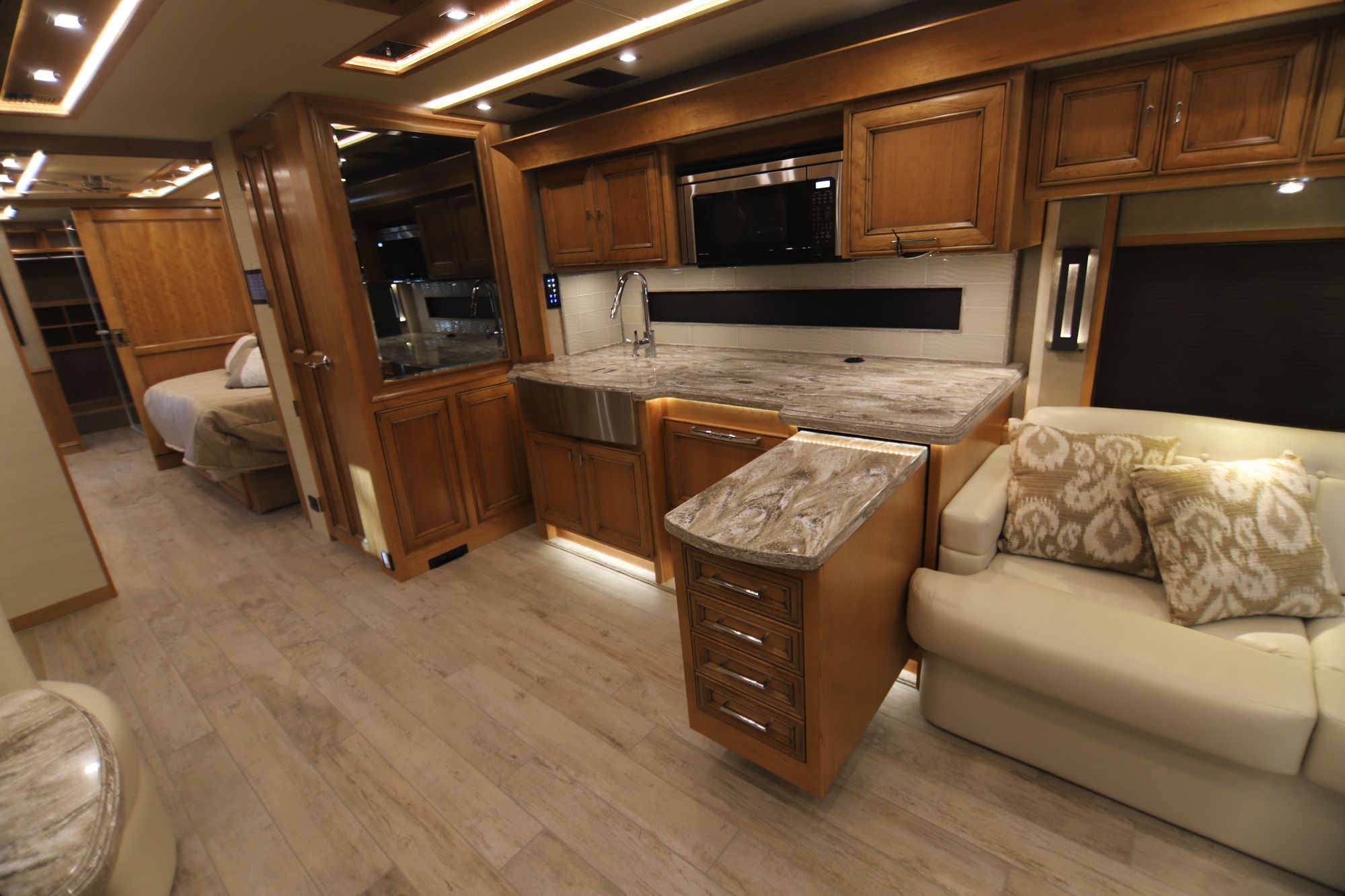 New 2019 Tiffin Motor Homes Allegro Bus 45OPP Class A  For Sale