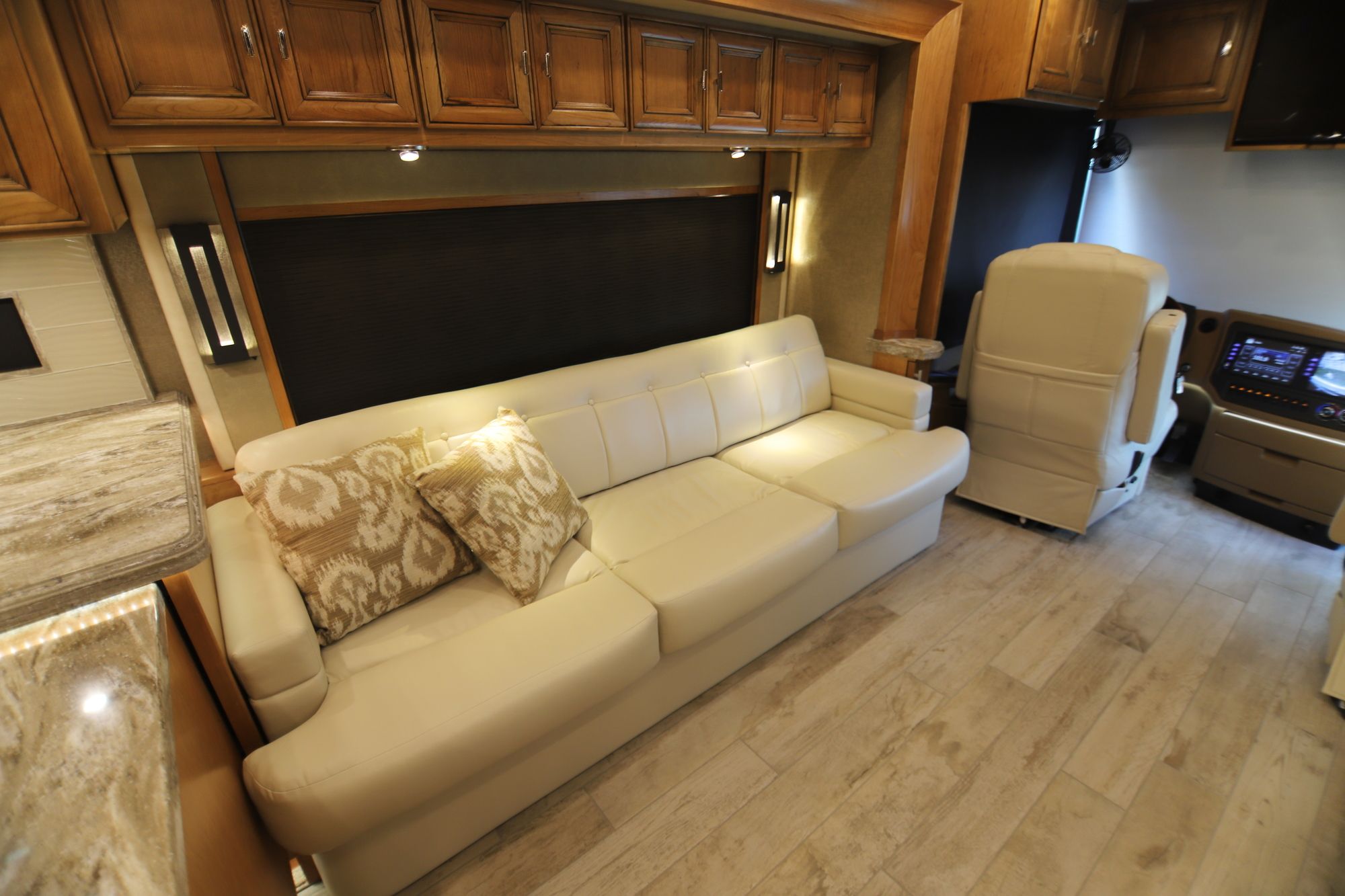 New 2019 Tiffin Motor Homes Allegro Bus 45OPP Class A  For Sale