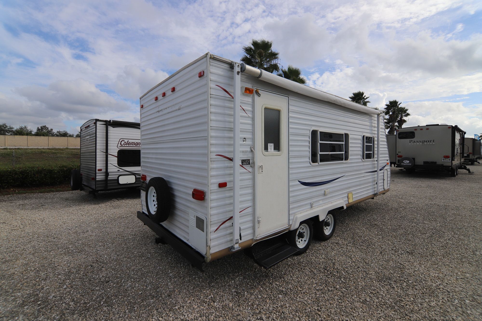 Used 2003 Gulfstream Ameri-Lite 21MB Travel Trailer  For Sale