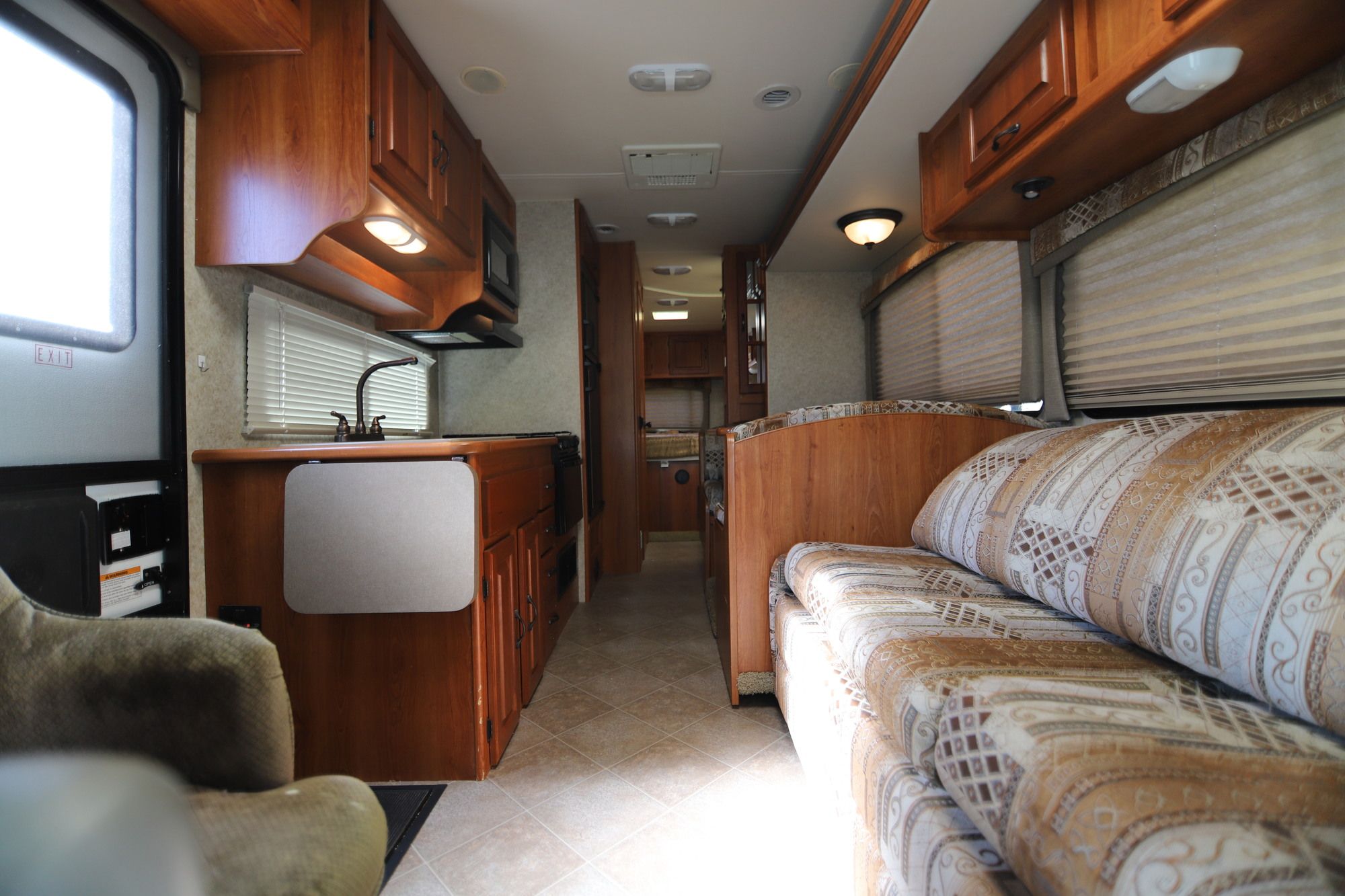 Used 2008 Coachmen Freedom Express 31Ss 31SS Class C  For Sale