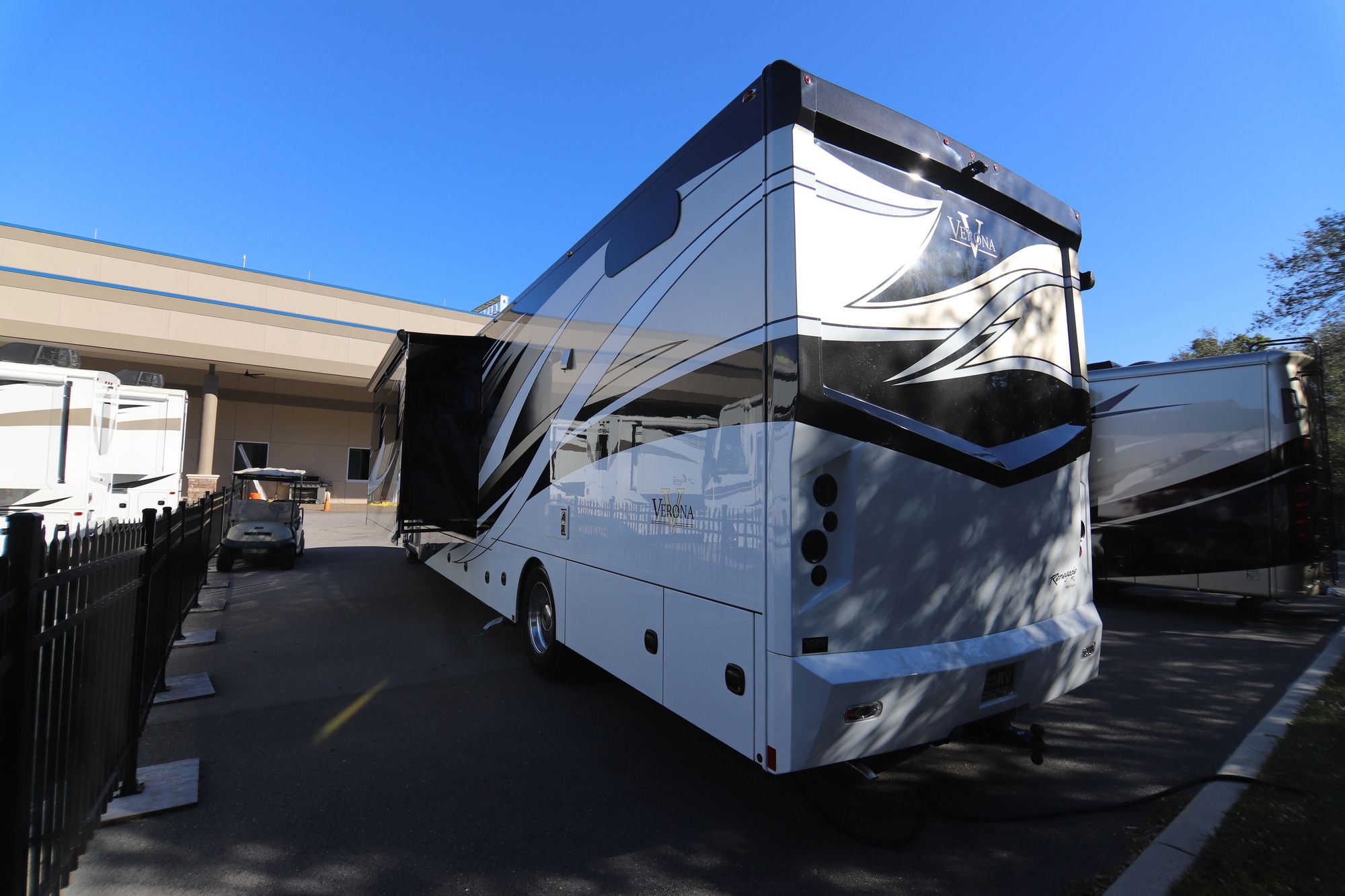 New 2019 Renegade Rv Verona 40VBH Class C  For Sale