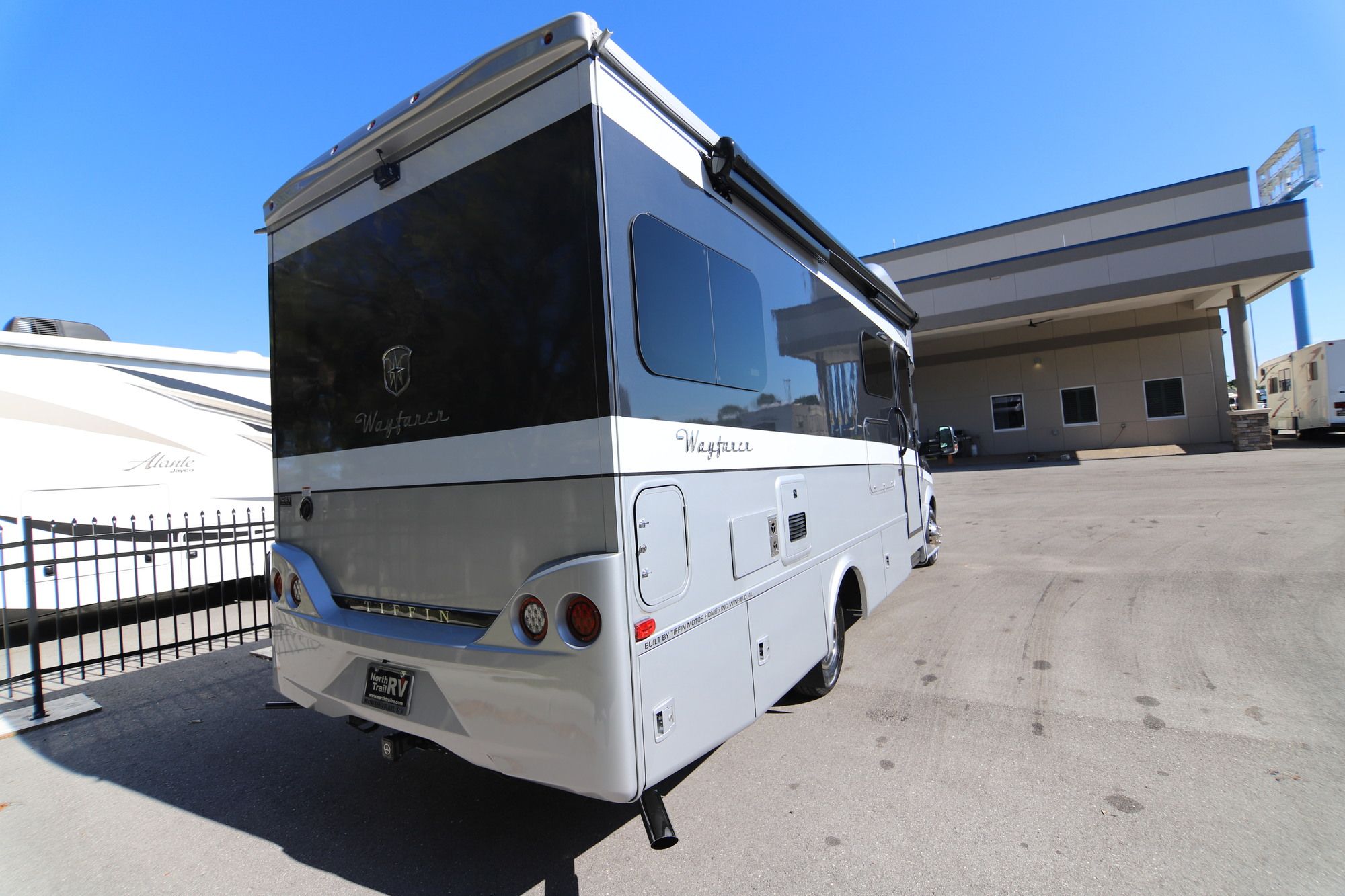 Used 2019 Tiffin Motor Homes Wayfarer 24TW Class C  For Sale