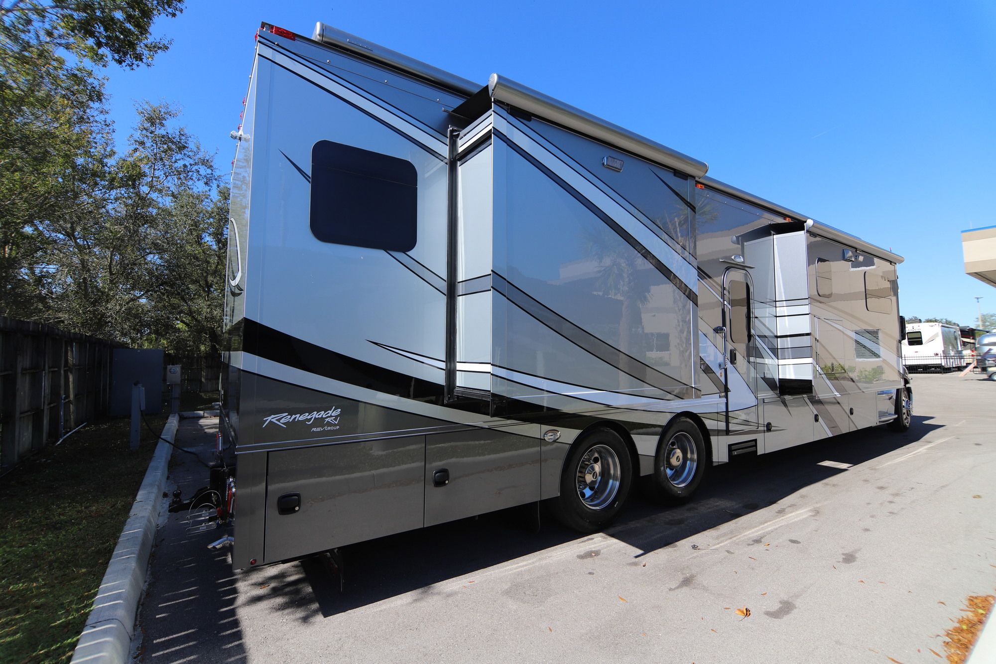 New 2019 Renegade Rv Classic 45CBH Class C  For Sale