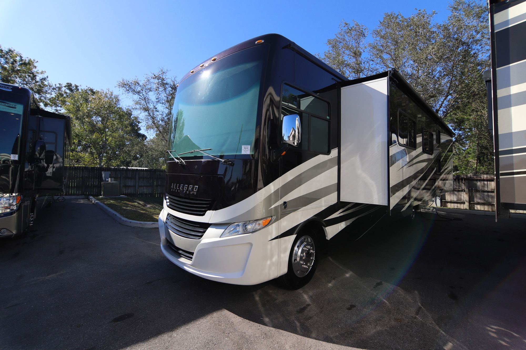 Used 2017 Tiffin Motor Homes Allegro 36UA Class A  For Sale