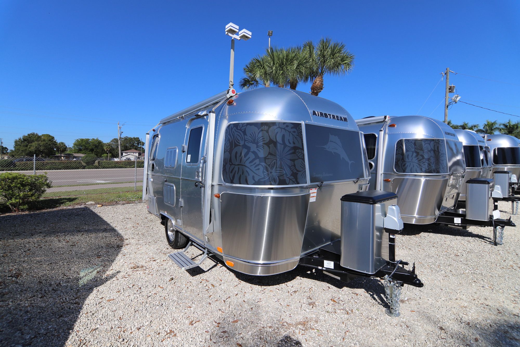 New 2019 Airstream Tommy Bahama 19CB Travel Trailer  For Sale