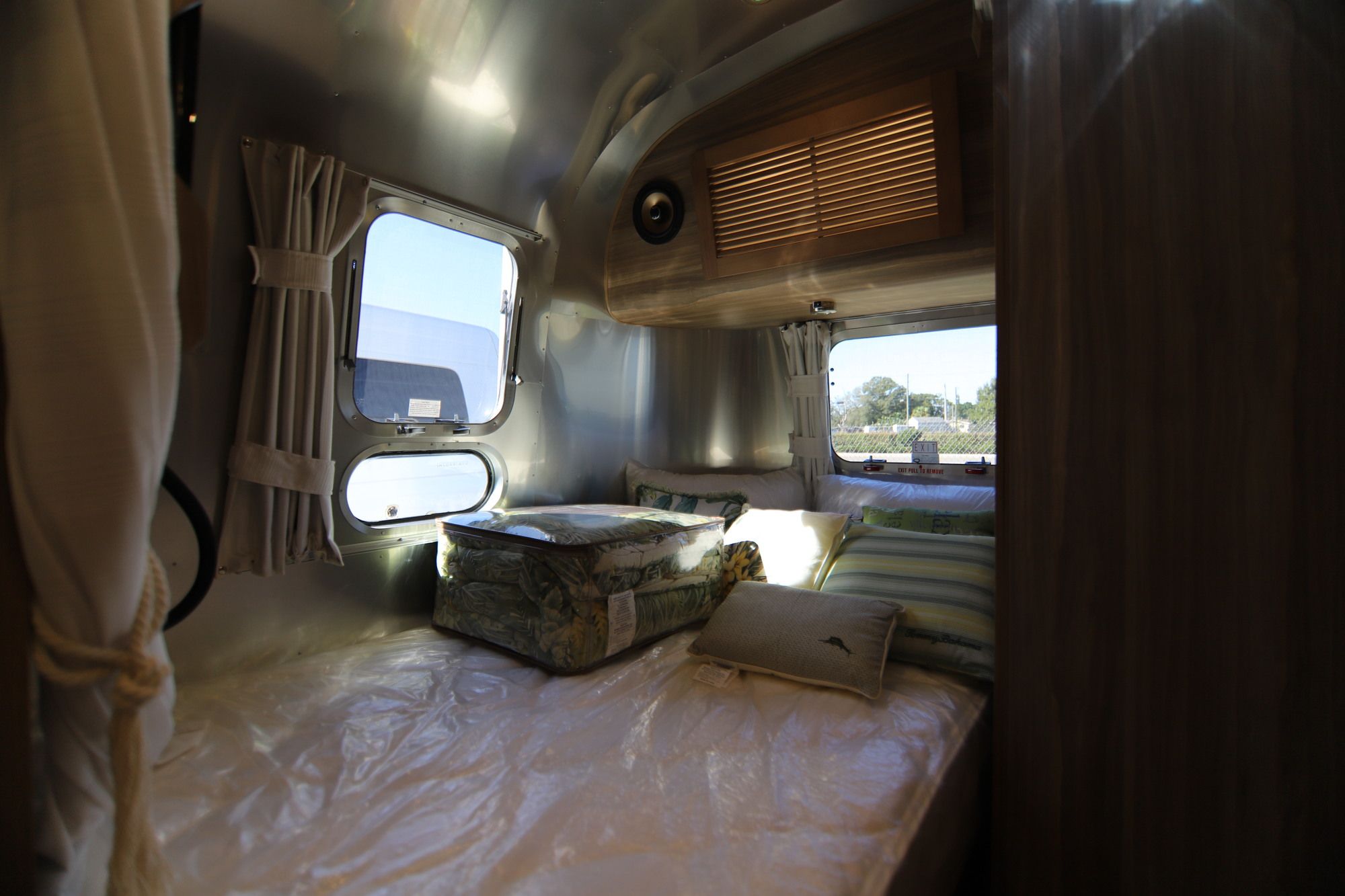 New 2019 Airstream Tommy Bahama 19CB Travel Trailer  For Sale