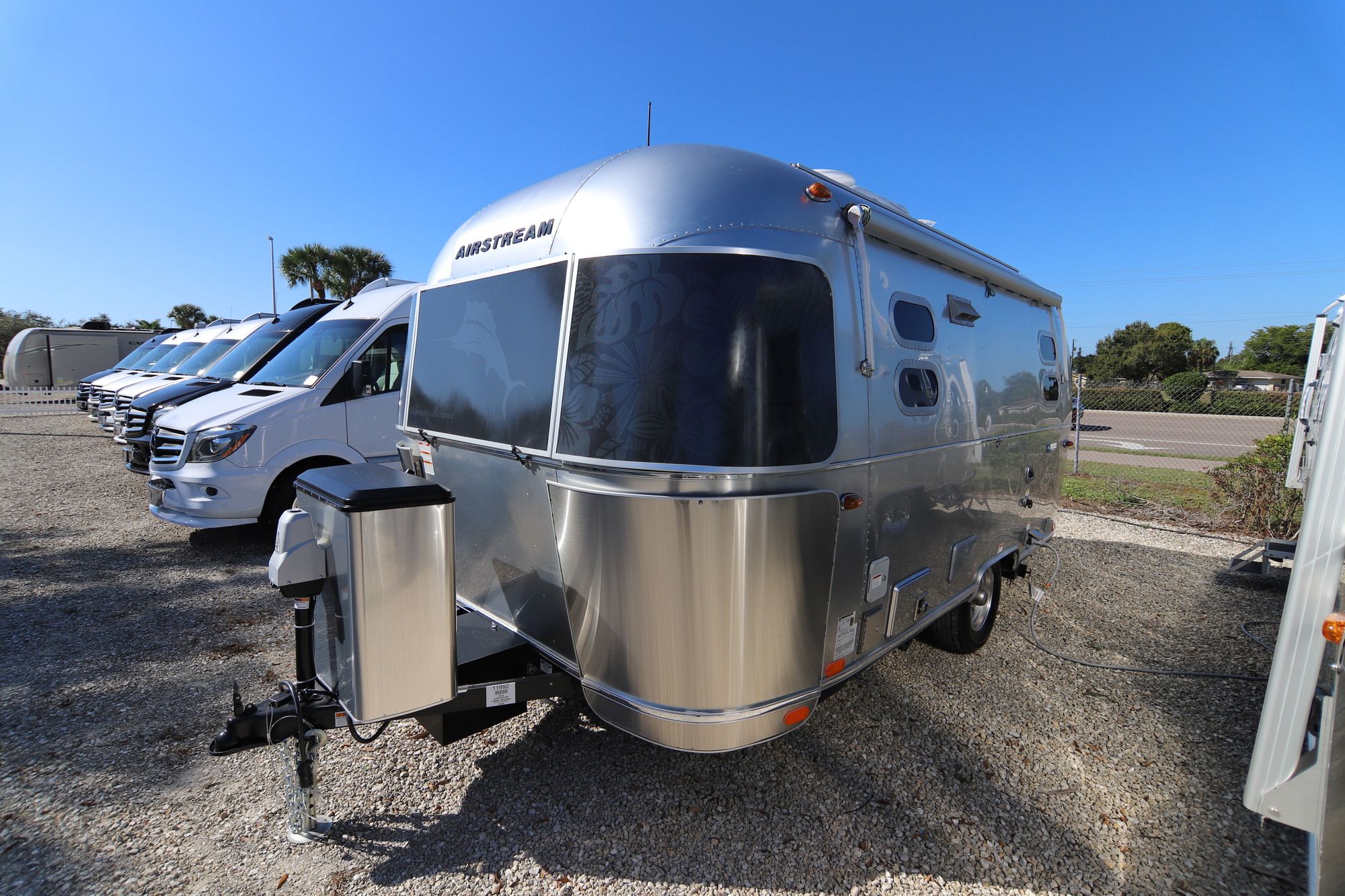 New 2019 Airstream Tommy Bahama 19CB Travel Trailer  For Sale