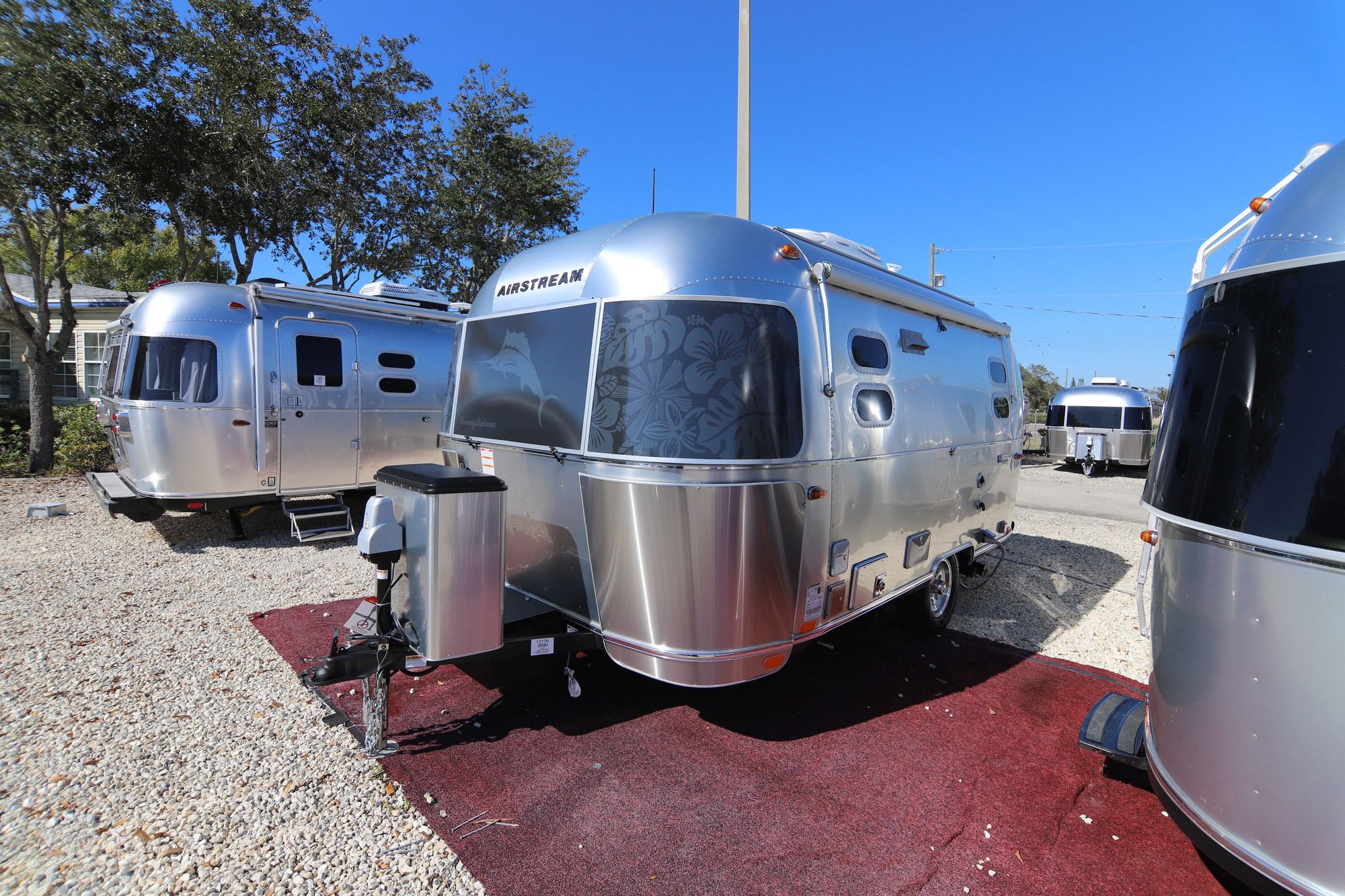 New 2019 Airstream Tommy Bahama 19CB Travel Trailer  For Sale