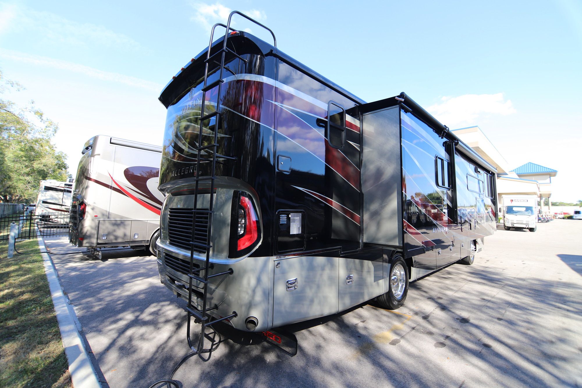 New 2019 Tiffin Motor Homes Allegro Red 37BA Class A  For Sale