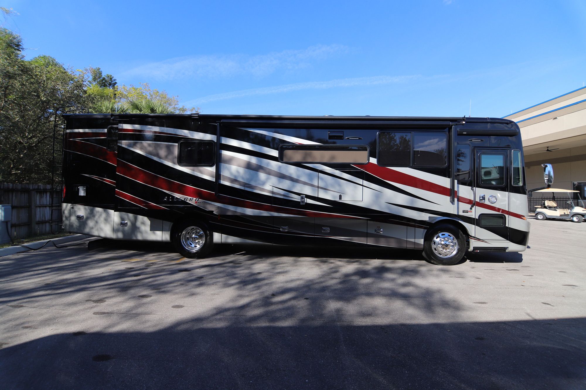 New 2019 Tiffin Motor Homes Allegro Red 37BA Class A  For Sale