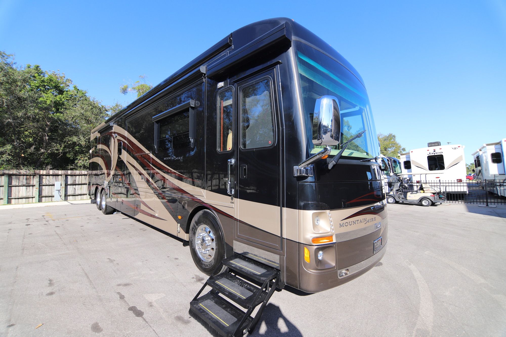 Used 2014 Newmar Mountain Aire 4361 Class A  For Sale