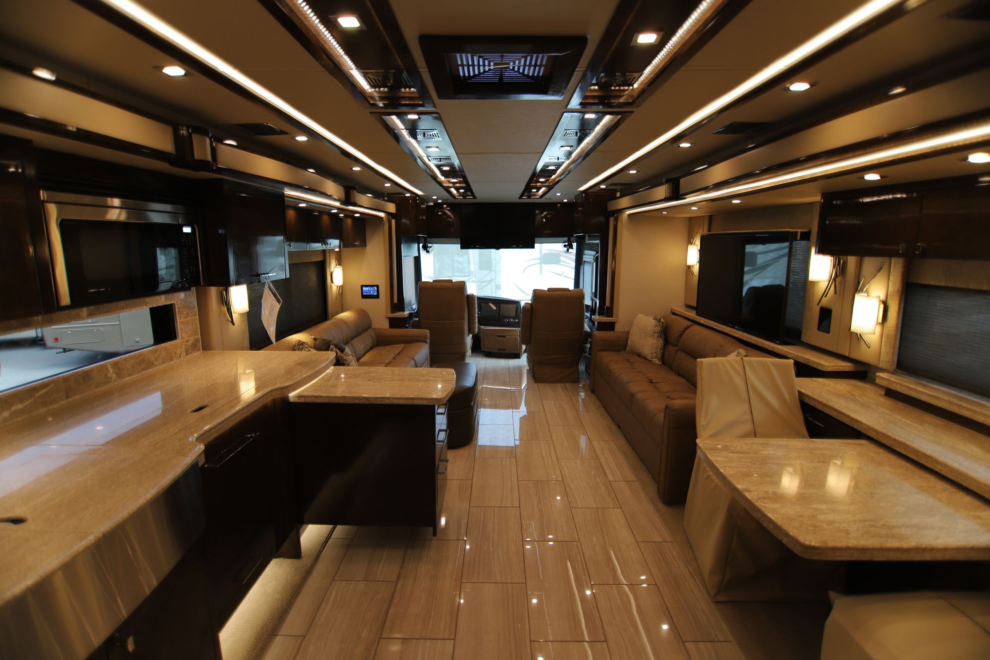 New 2019 Tiffin Motor Homes Zephyr 45 PZ Class A  For Sale