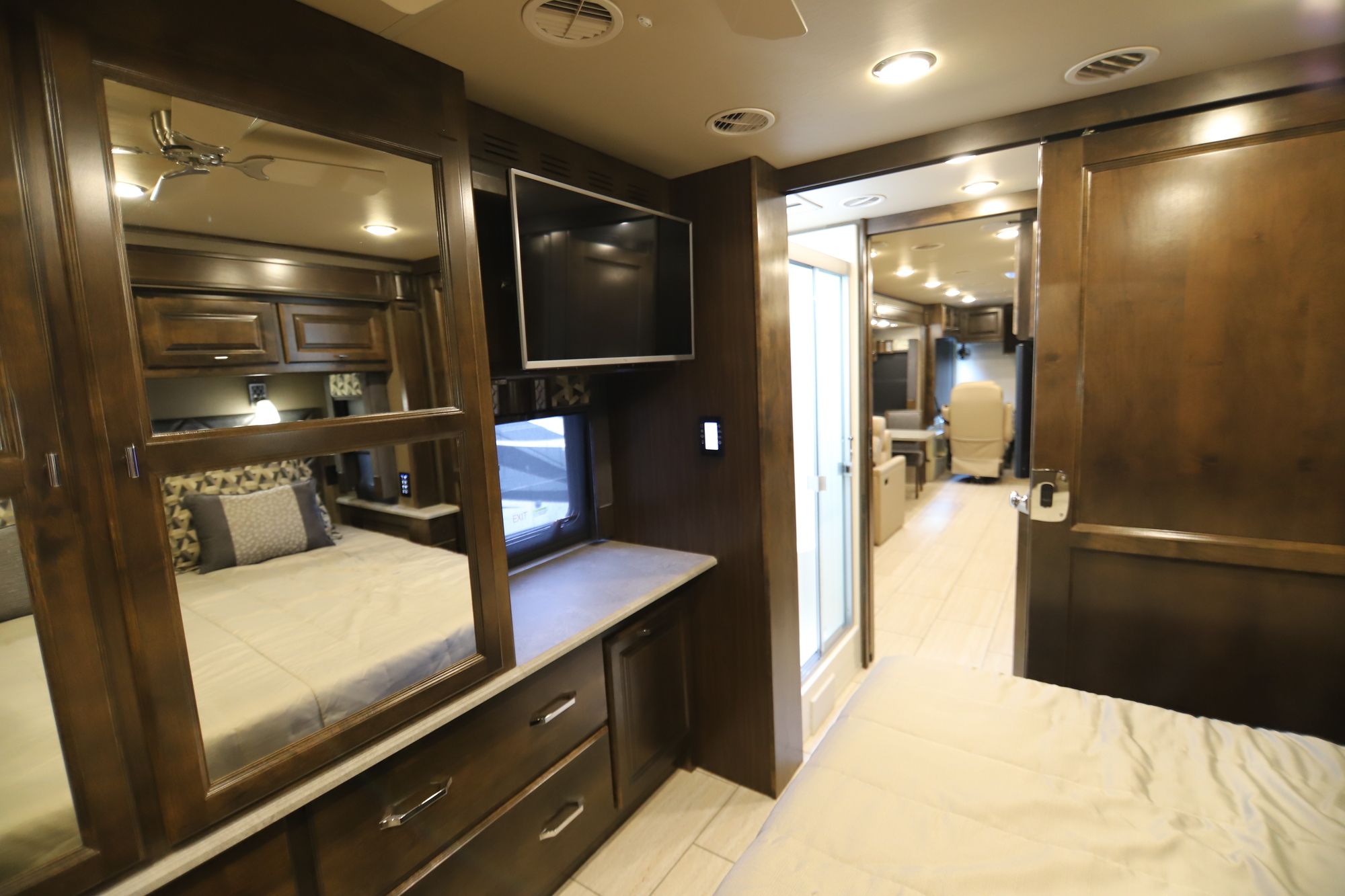 Used 2018 Tiffin Motor Homes Allegro 32SA Class A  For Sale