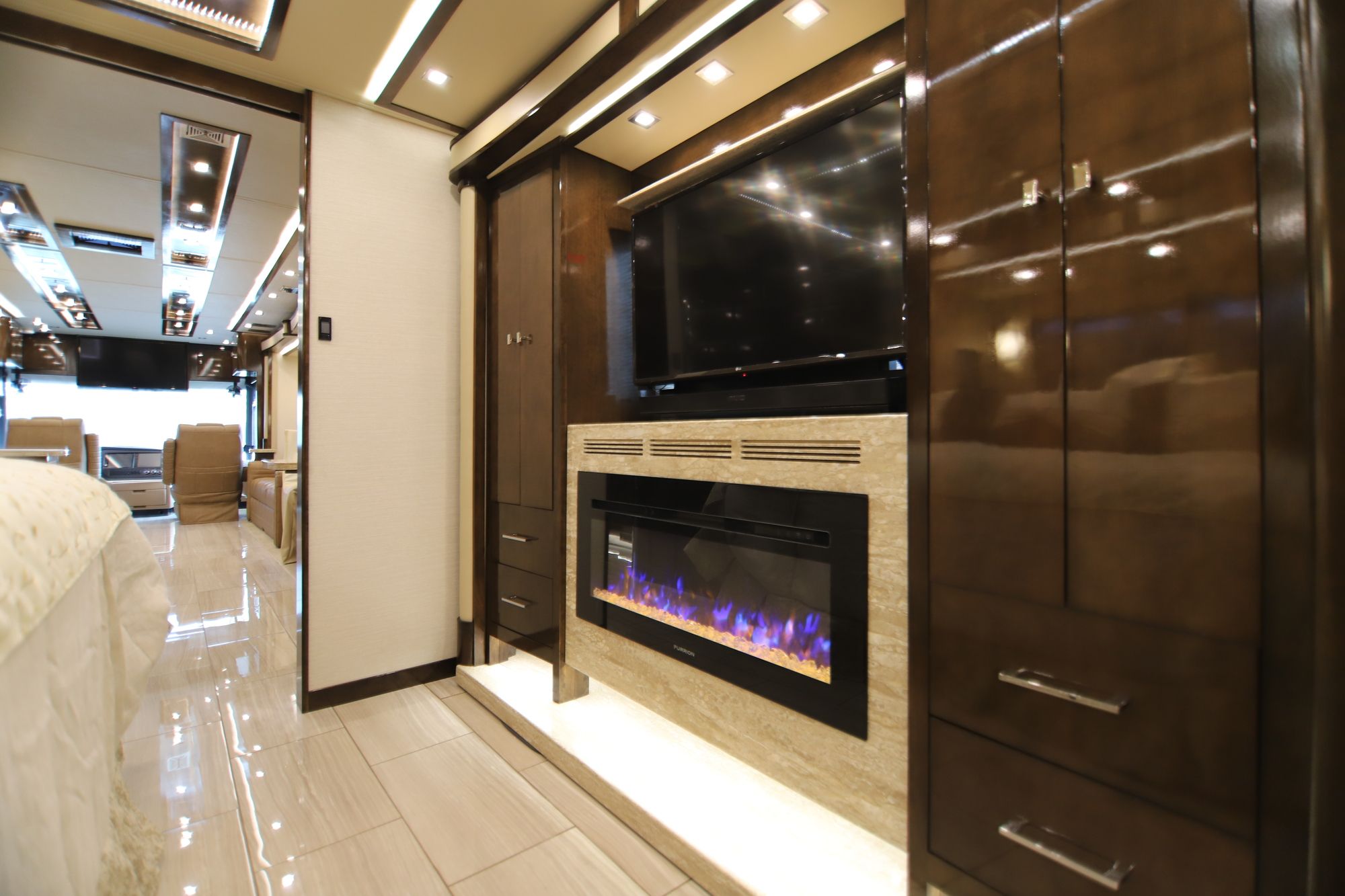 New 2019 Tiffin Motor Homes Zephyr 45 PZ Class A  For Sale
