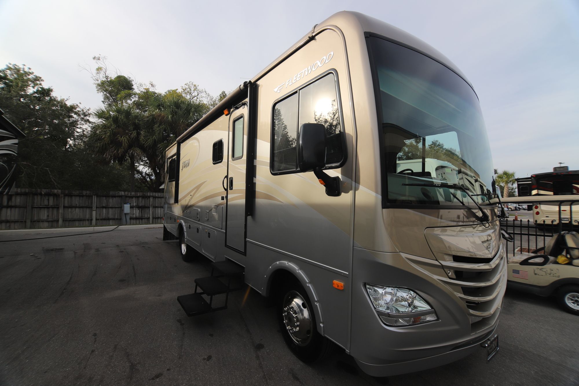 Used 2014 Fleetwood Storm 28F Class A  For Sale