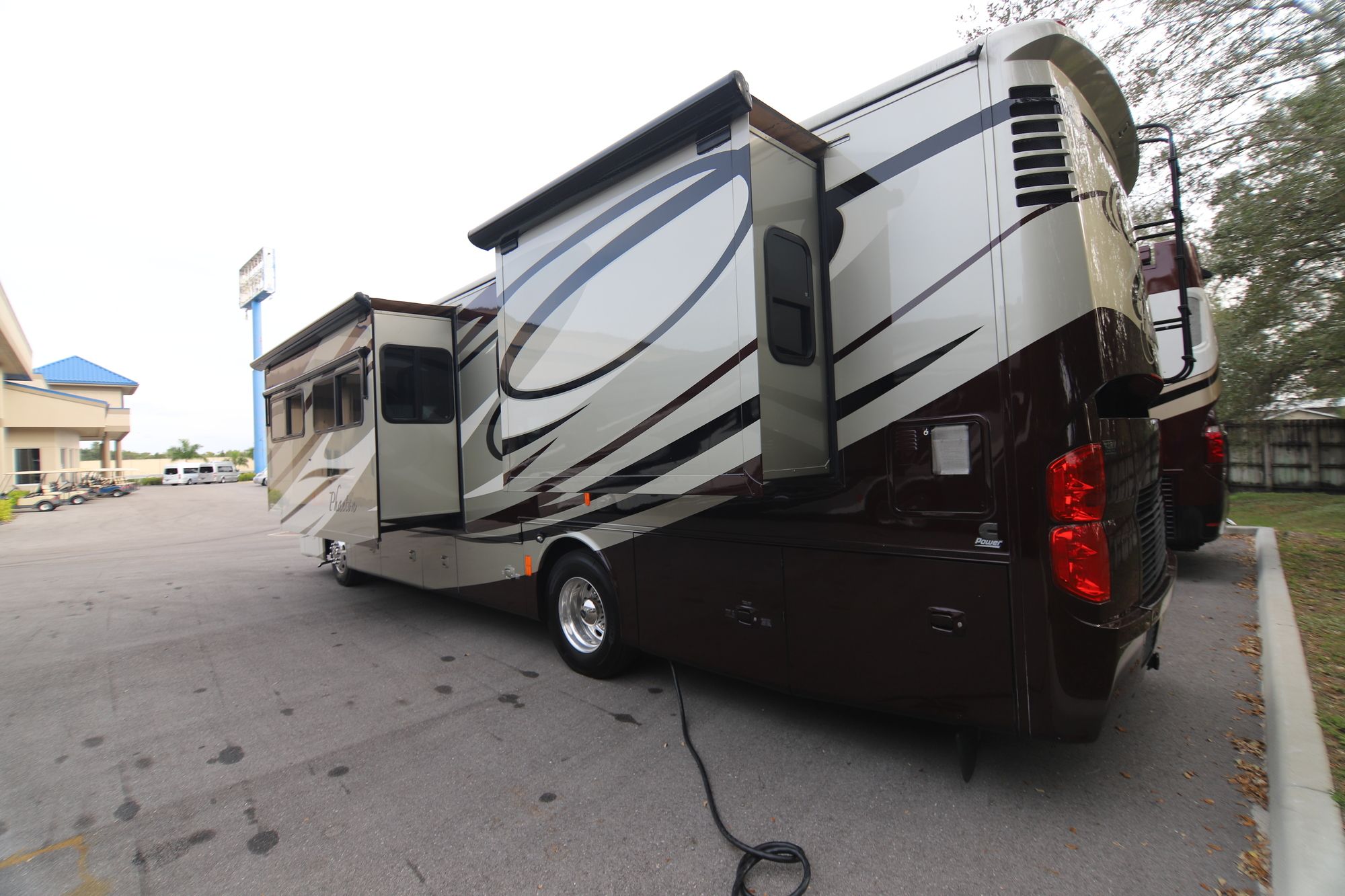 Used 2012 Tiffin Motor Homes Phaeton 36QSH Class A  For Sale