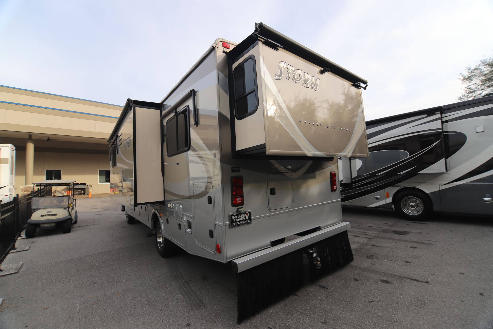 Used 2014 Fleetwood Storm 28F Class A  For Sale