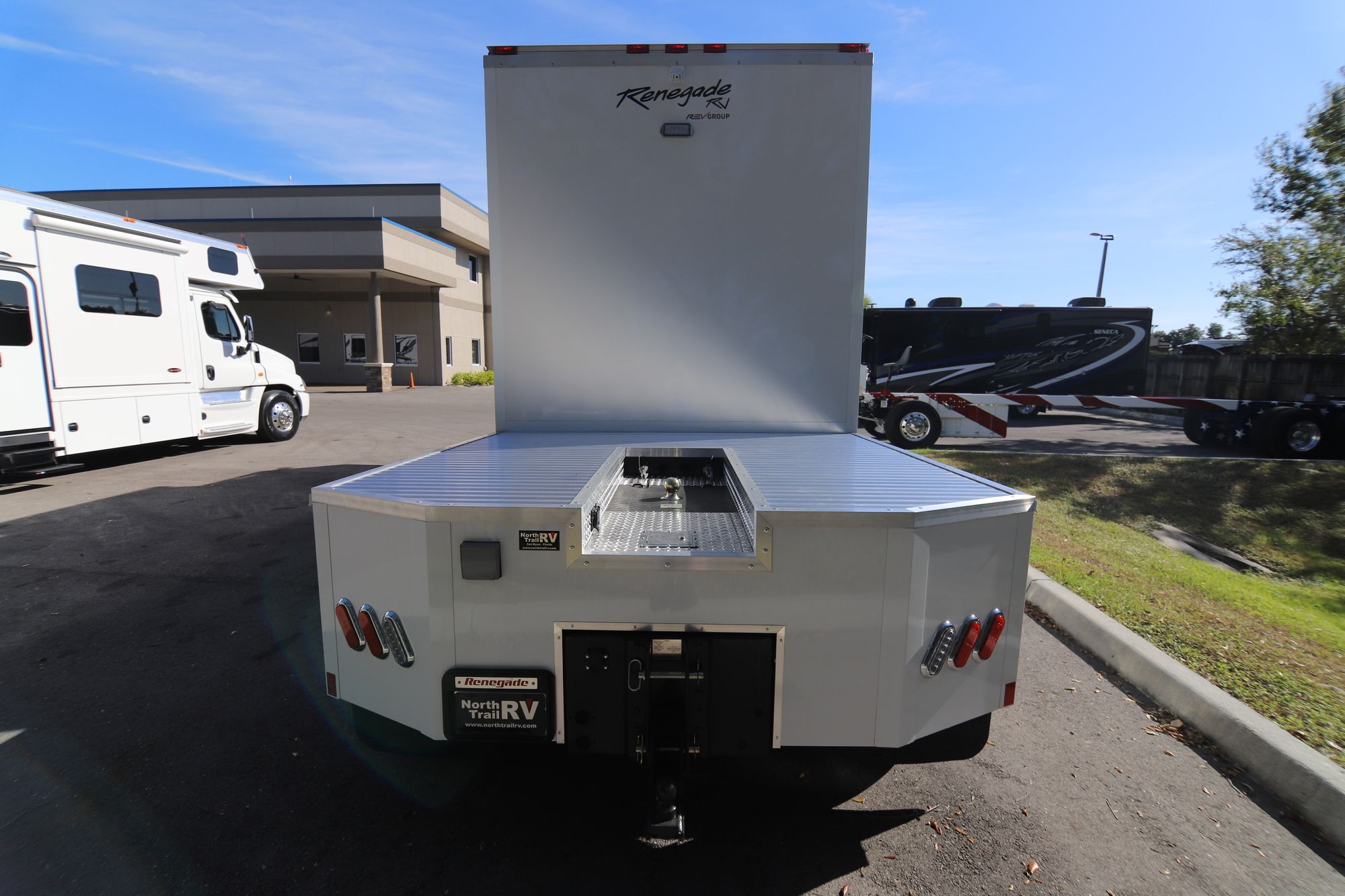 New 2019 Renegade Rv Sport Deck TOTER Super C  For Sale