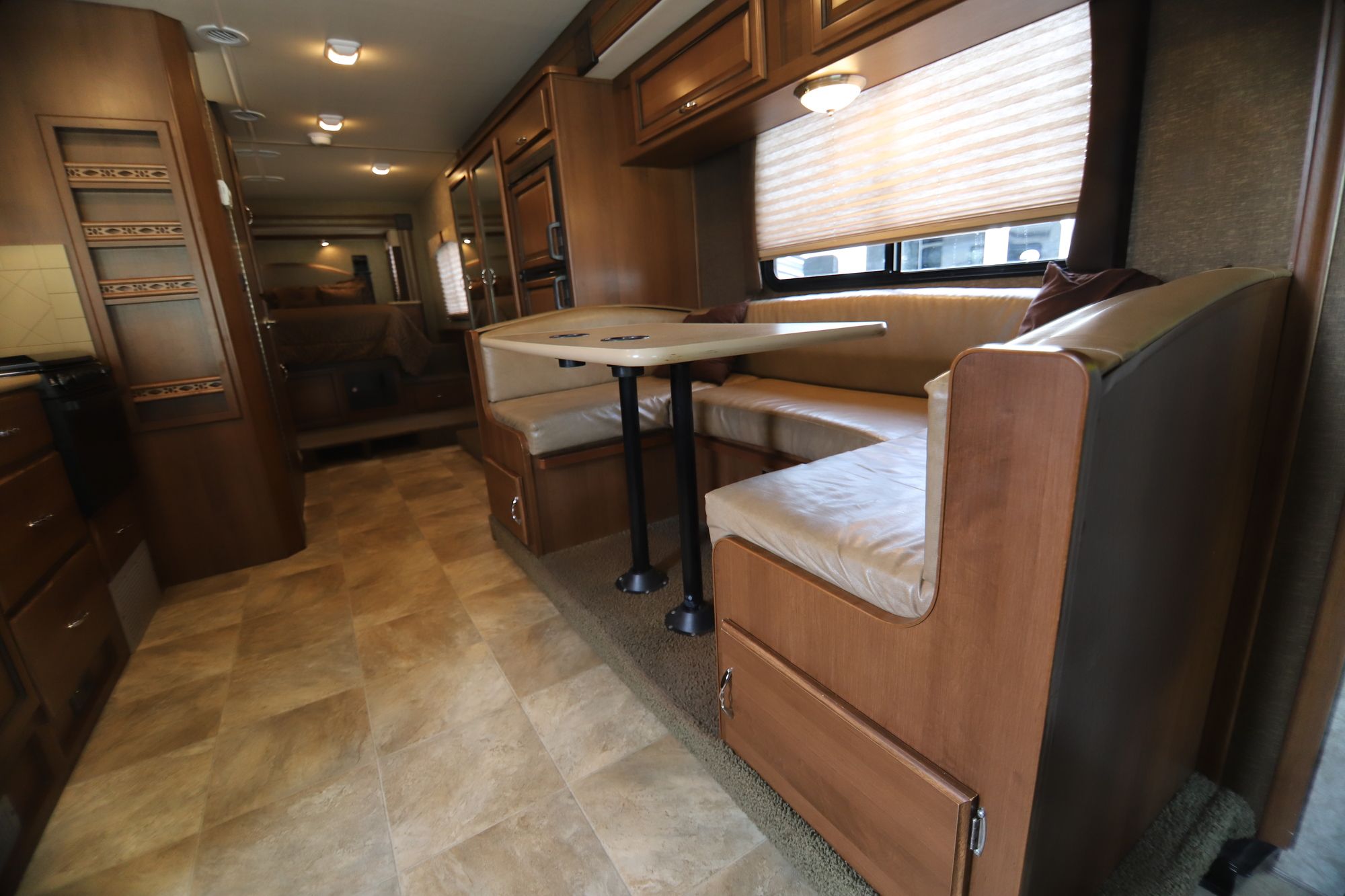 Used 2014 Fleetwood Storm 28F Class A  For Sale