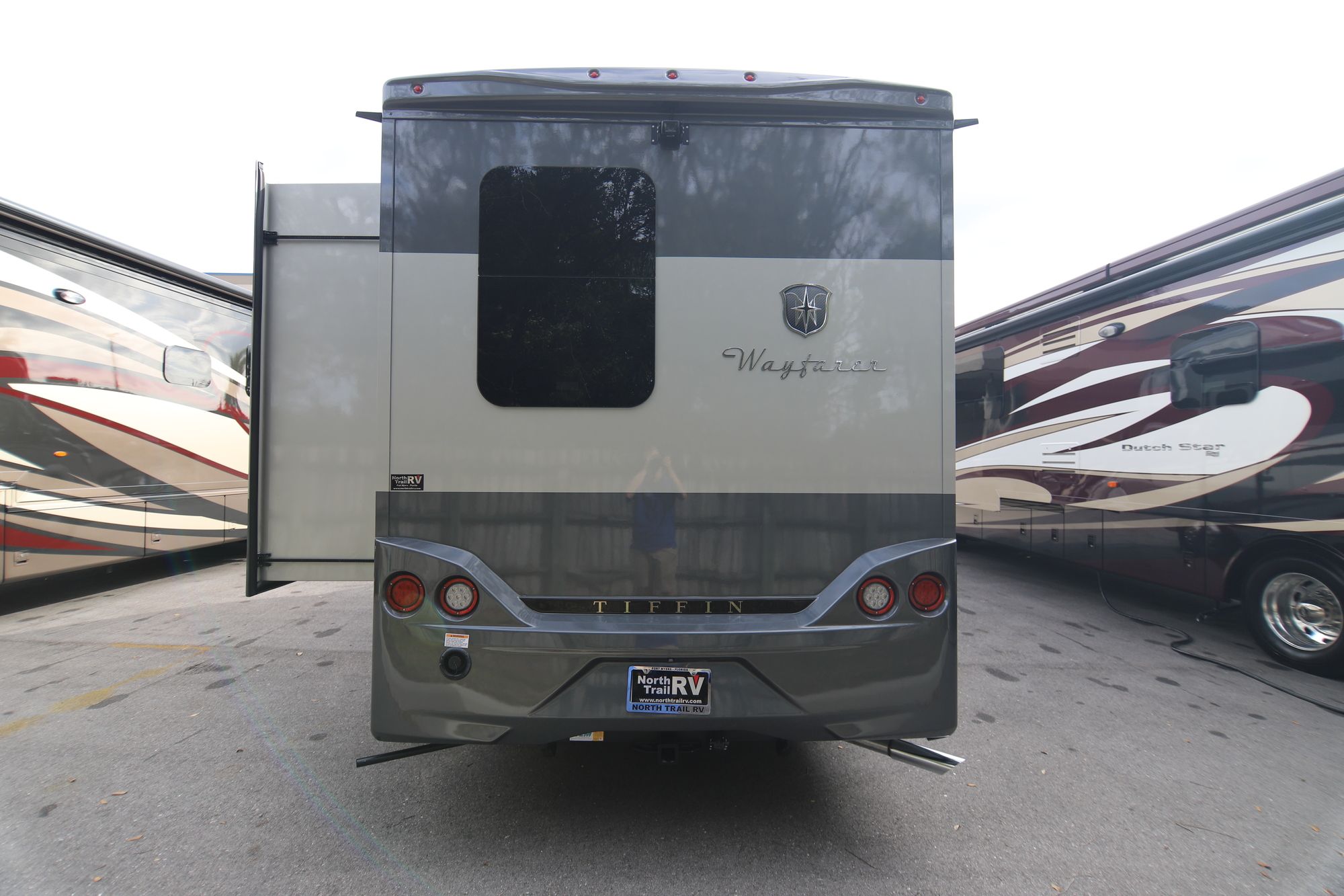 New 2019 Tiffin Motor Homes Wayfarer 24FW Class C  For Sale