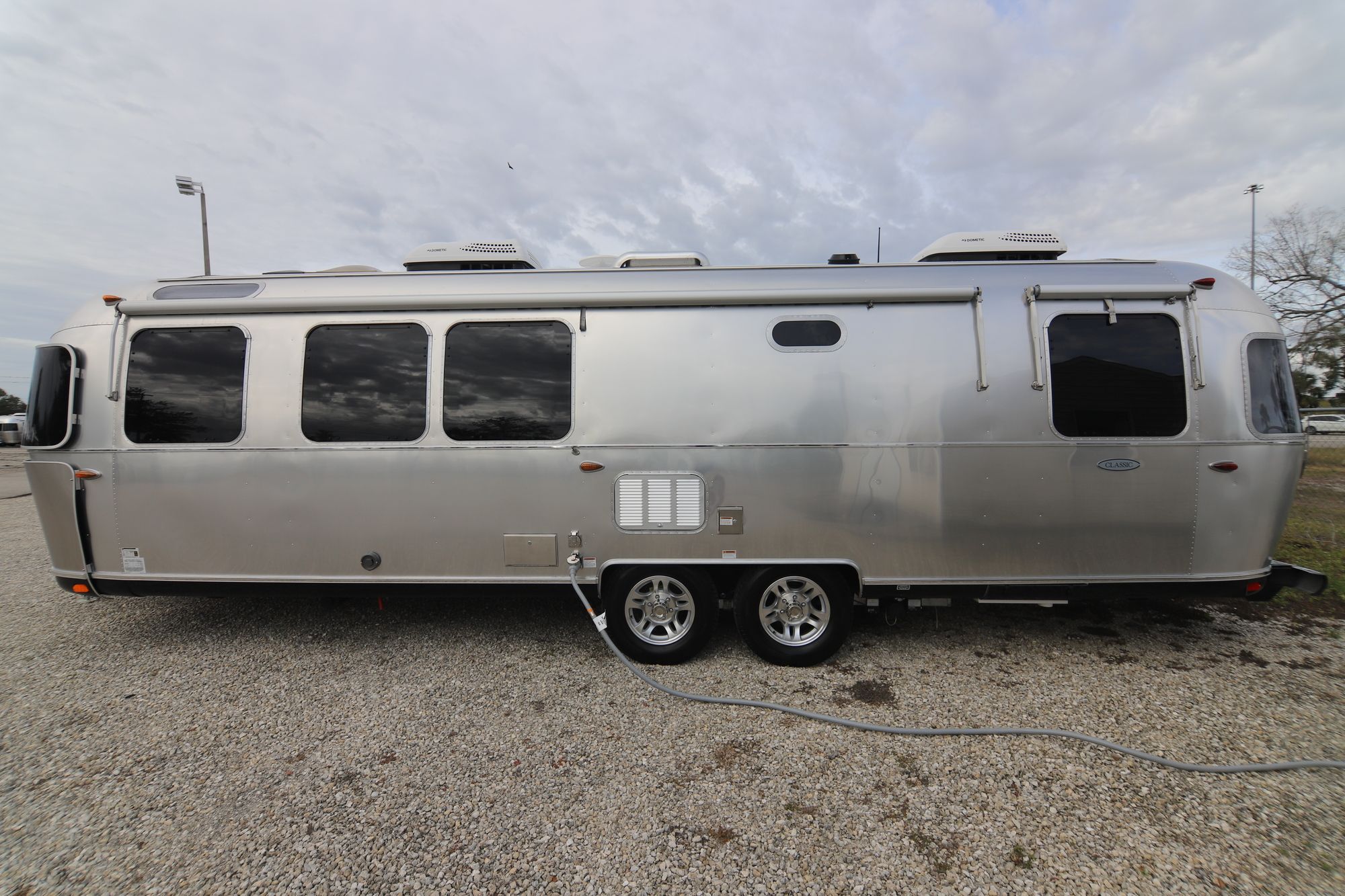 New 2018 Airstream Classic 30RB Travel Trailer  For Sale