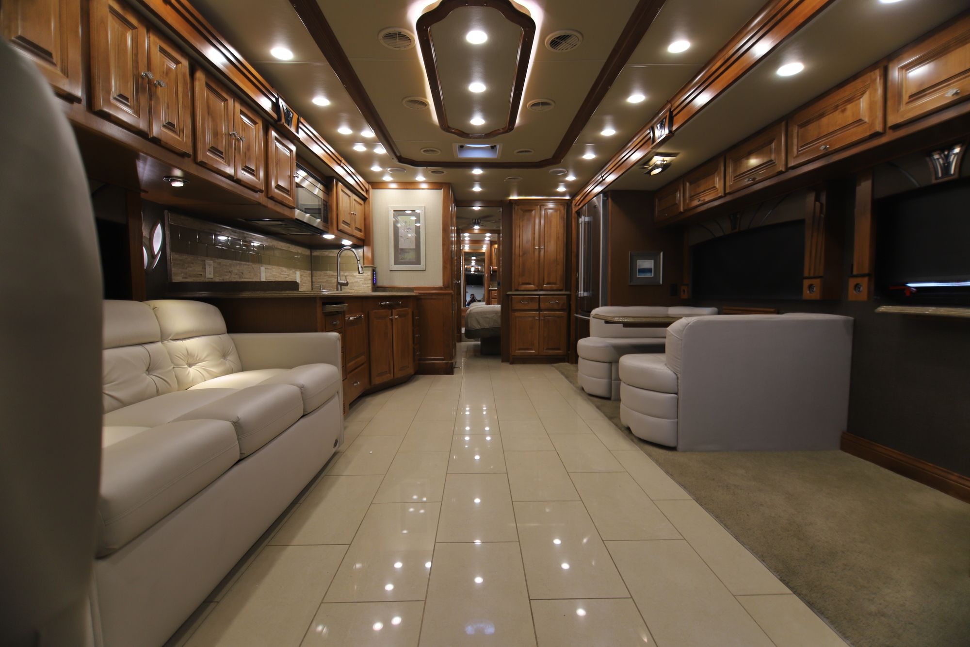 Used 2016 Tiffin Motor Homes Phaeton 40QBH Class A  For Sale